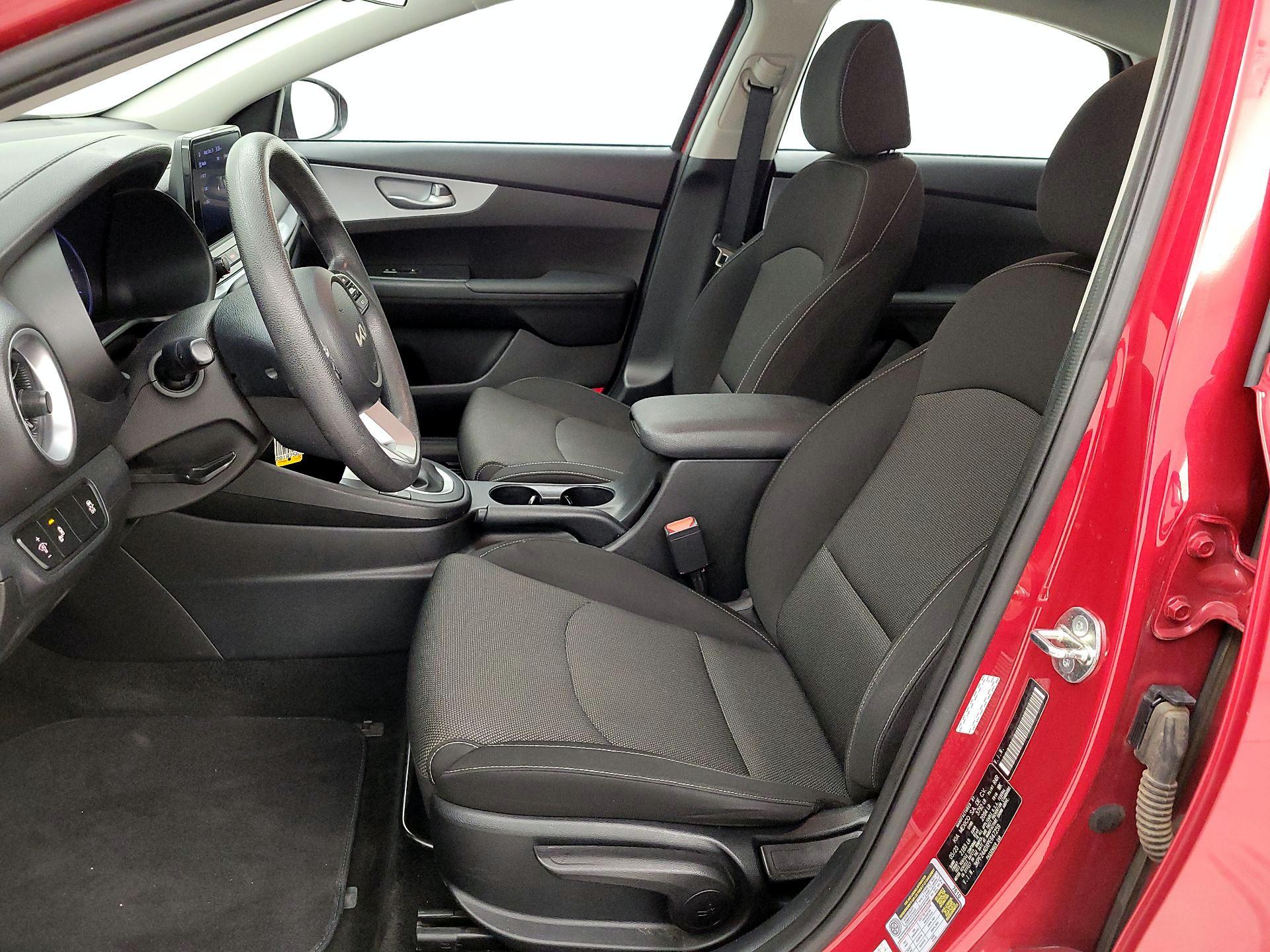 Thumbnail: 2023 Kia Forte - 11