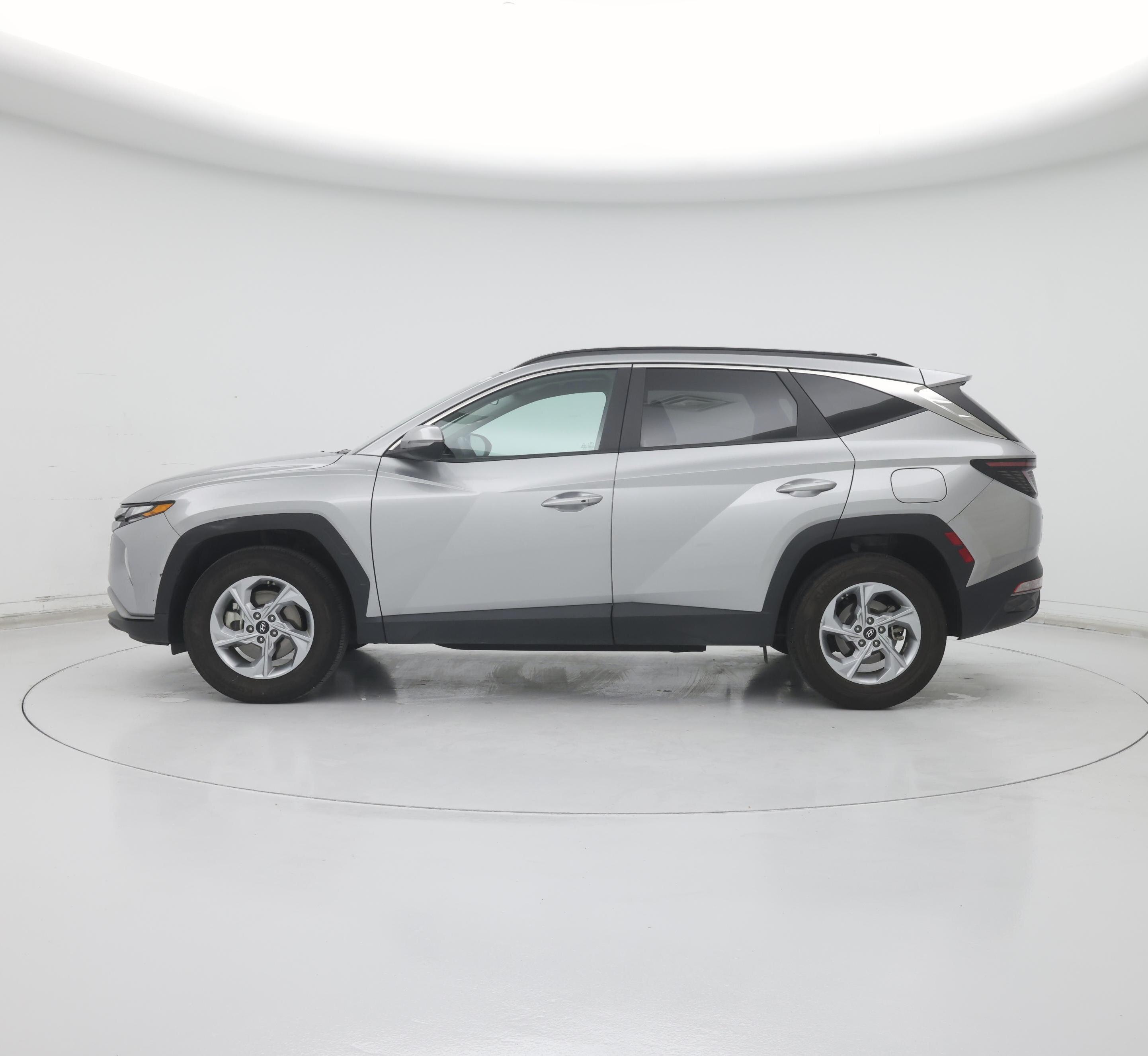 Thumbnail: 2022 Hyundai Tucson - 3