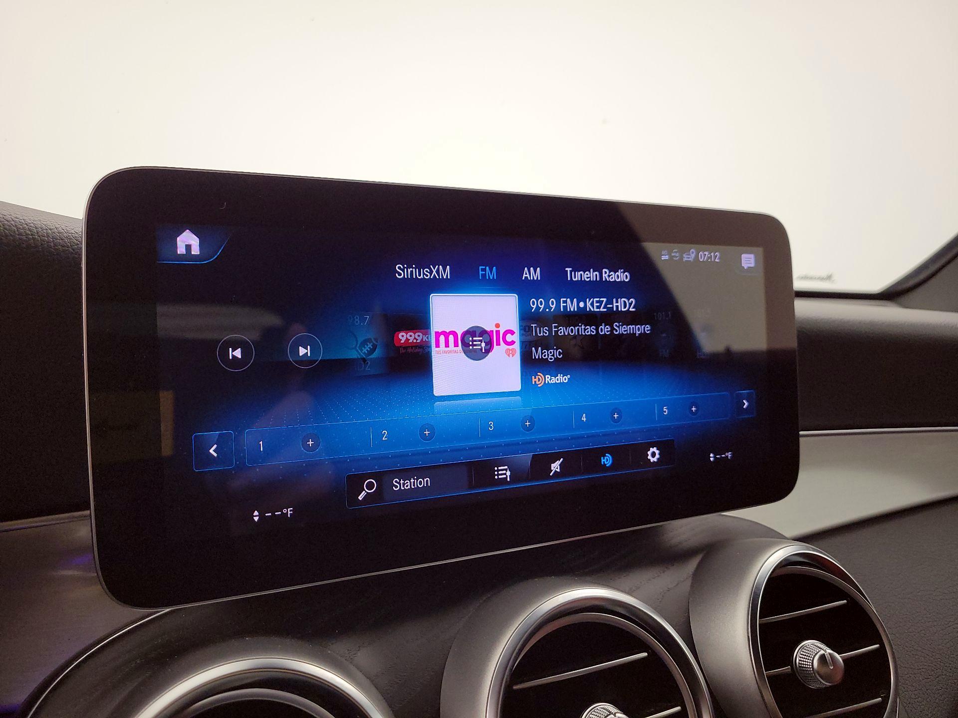 Thumbnail: 2022 Mercedes-Benz GLC - 15