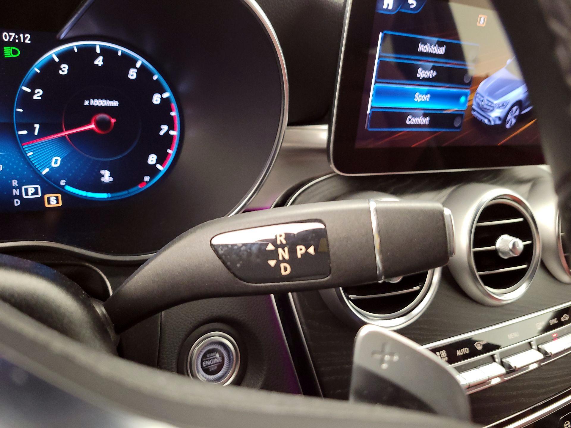 Thumbnail: 2022 Mercedes-Benz GLC - 17