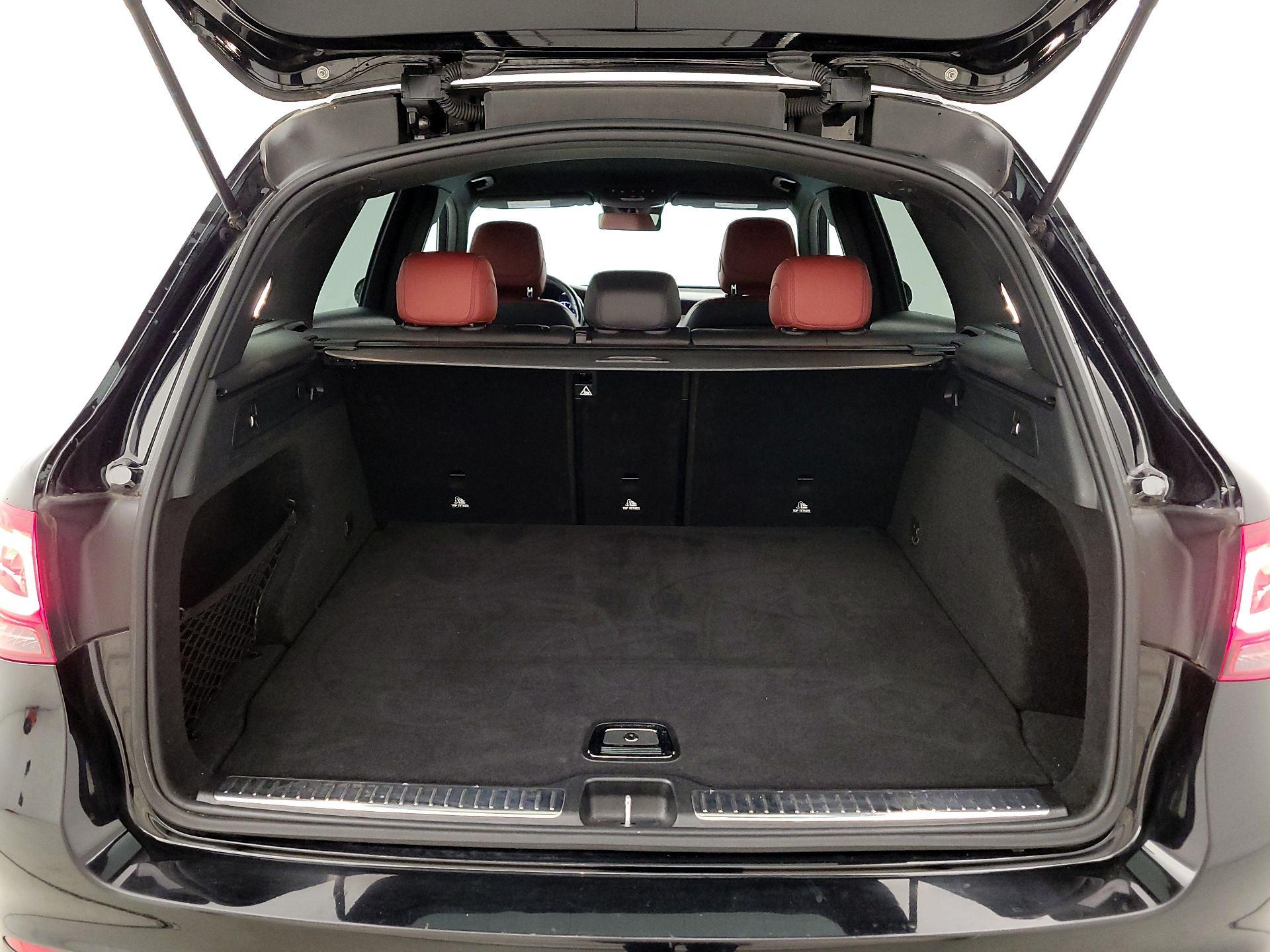 Thumbnail: 2022 Mercedes-Benz GLC - 20