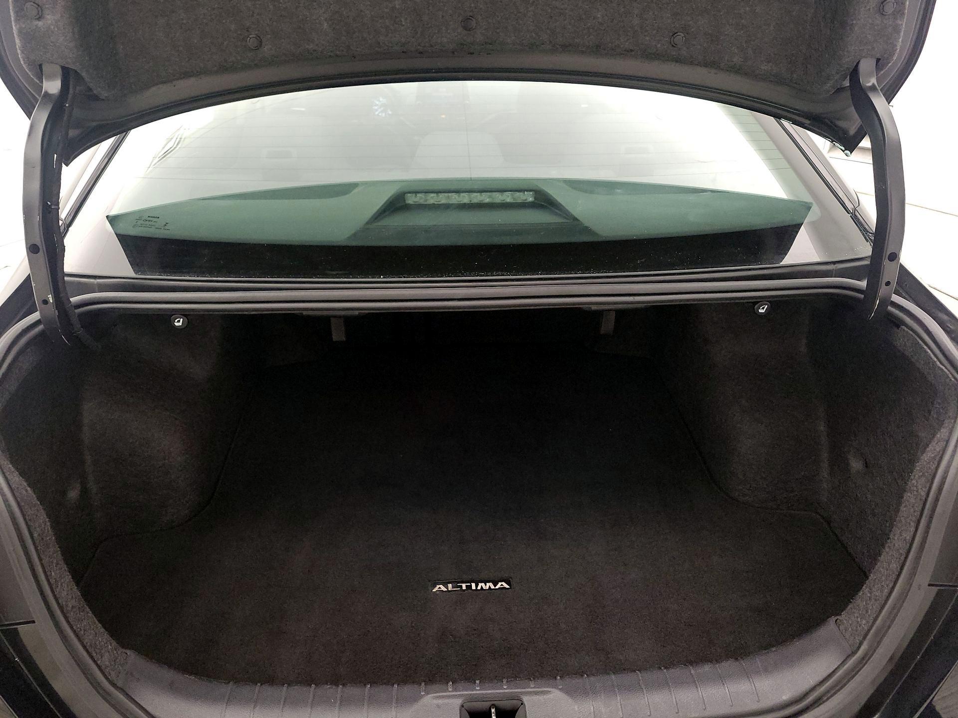 Thumbnail: 2023 Nissan Altima - 20