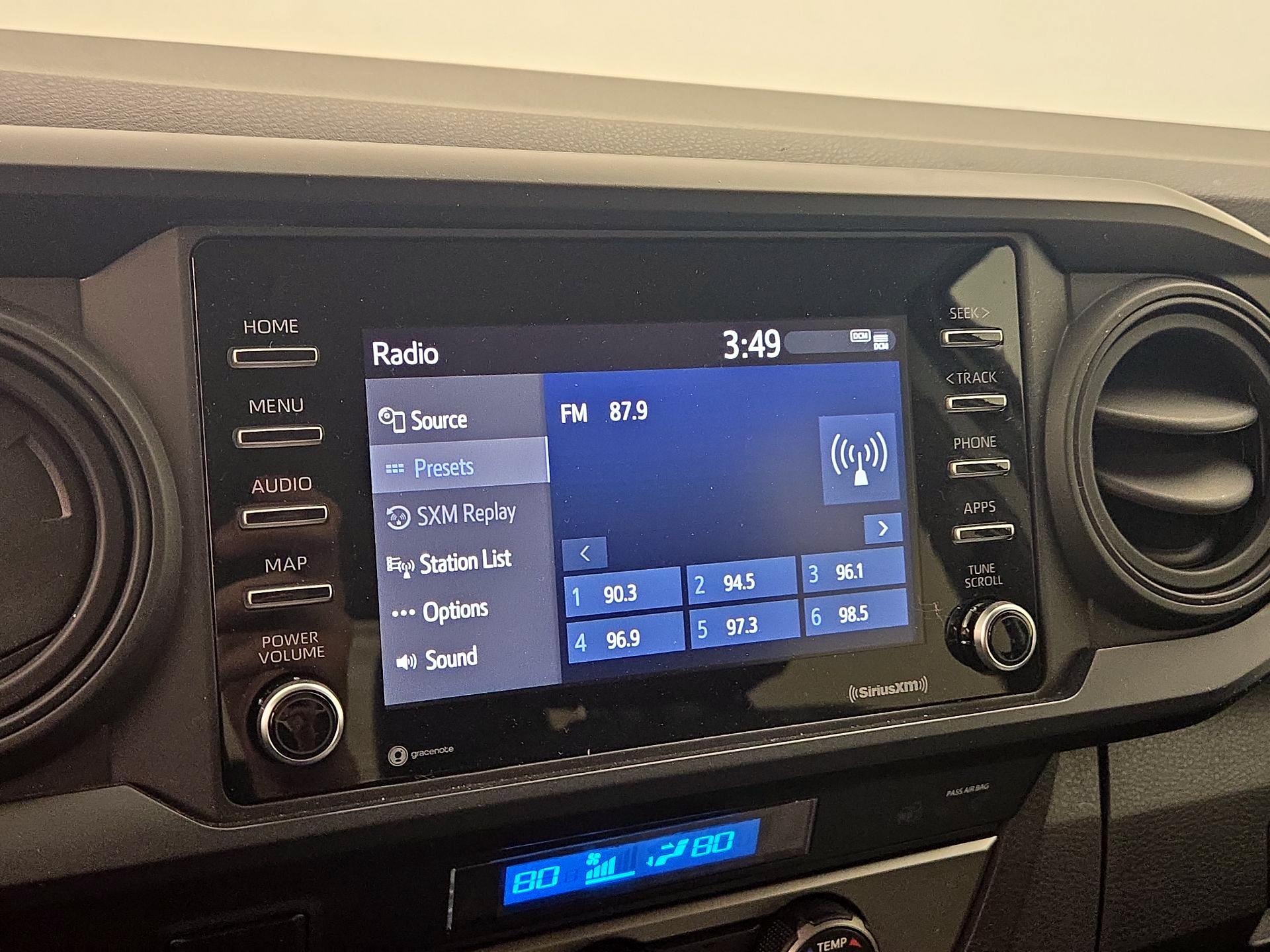 Thumbnail: 2022 Toyota Tacoma - 15