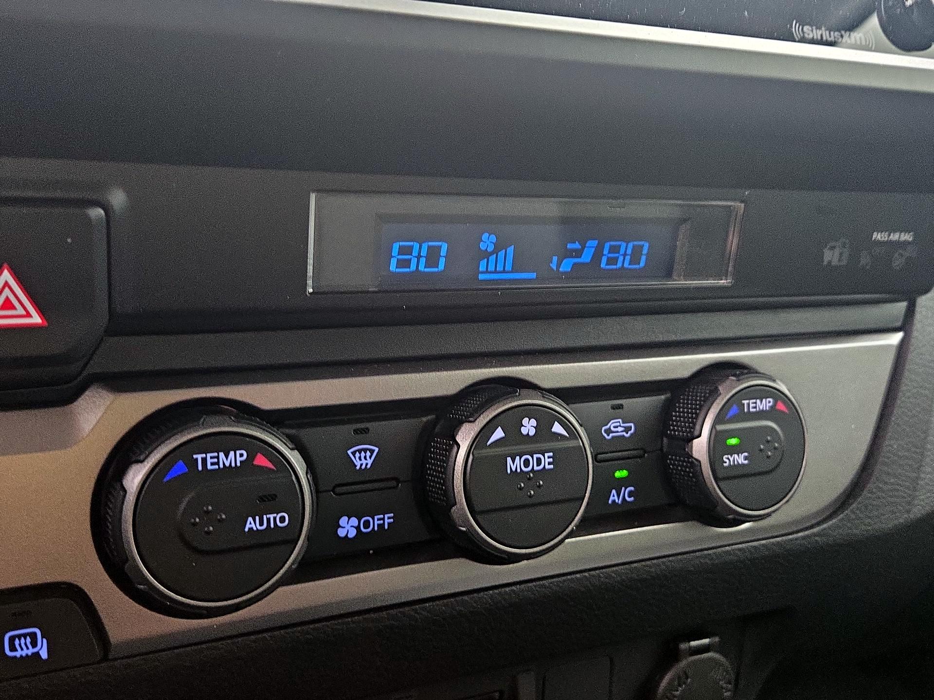 Thumbnail: 2022 Toyota Tacoma - 16