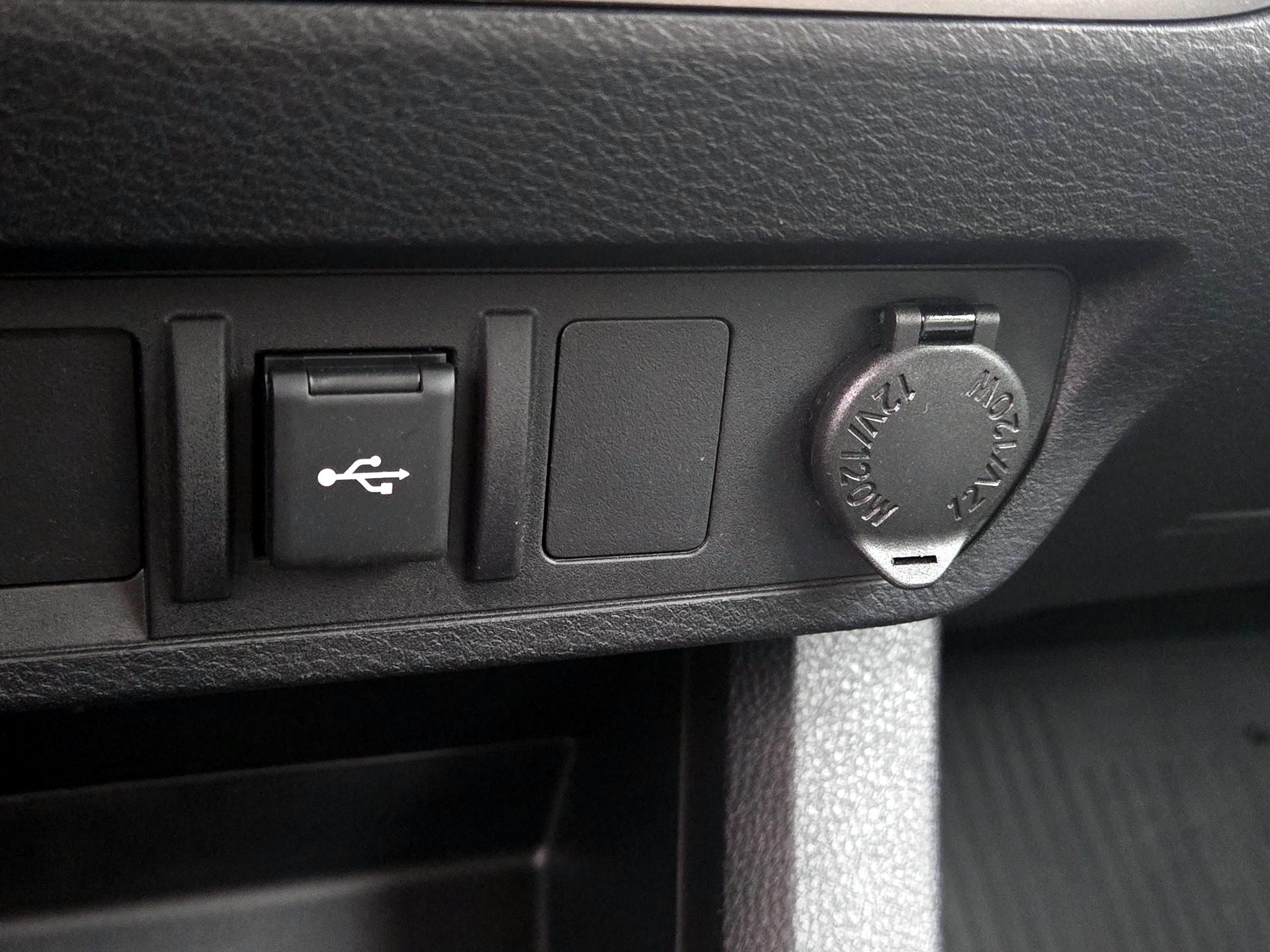 Thumbnail: 2022 Toyota Tacoma - 18