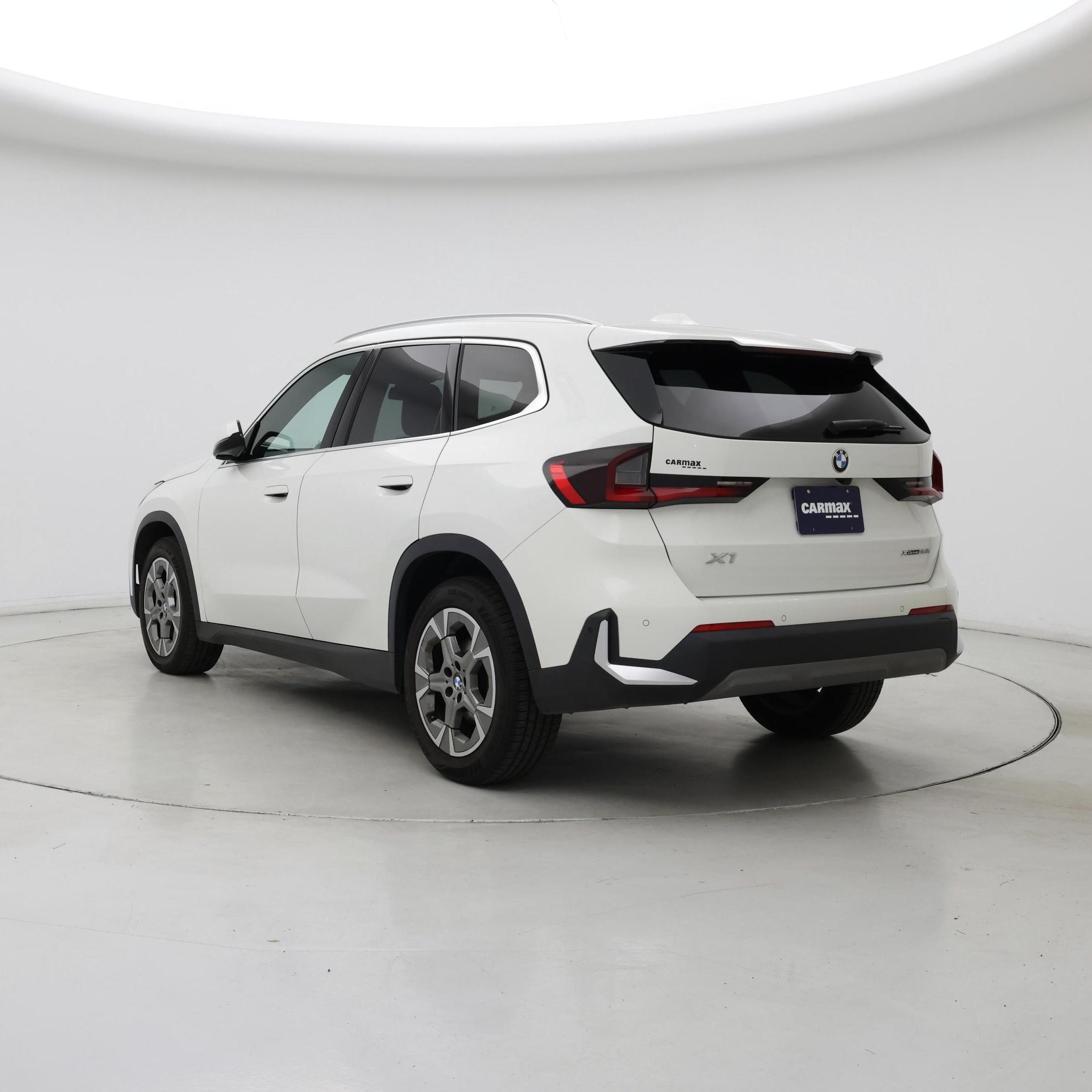 Thumbnail: 2023 BMW X1 - 2