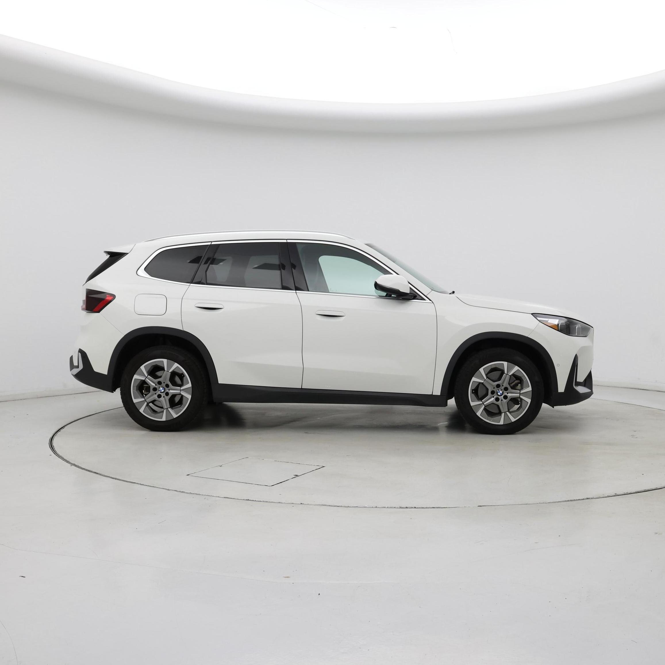 Thumbnail: 2023 BMW X1 - 7