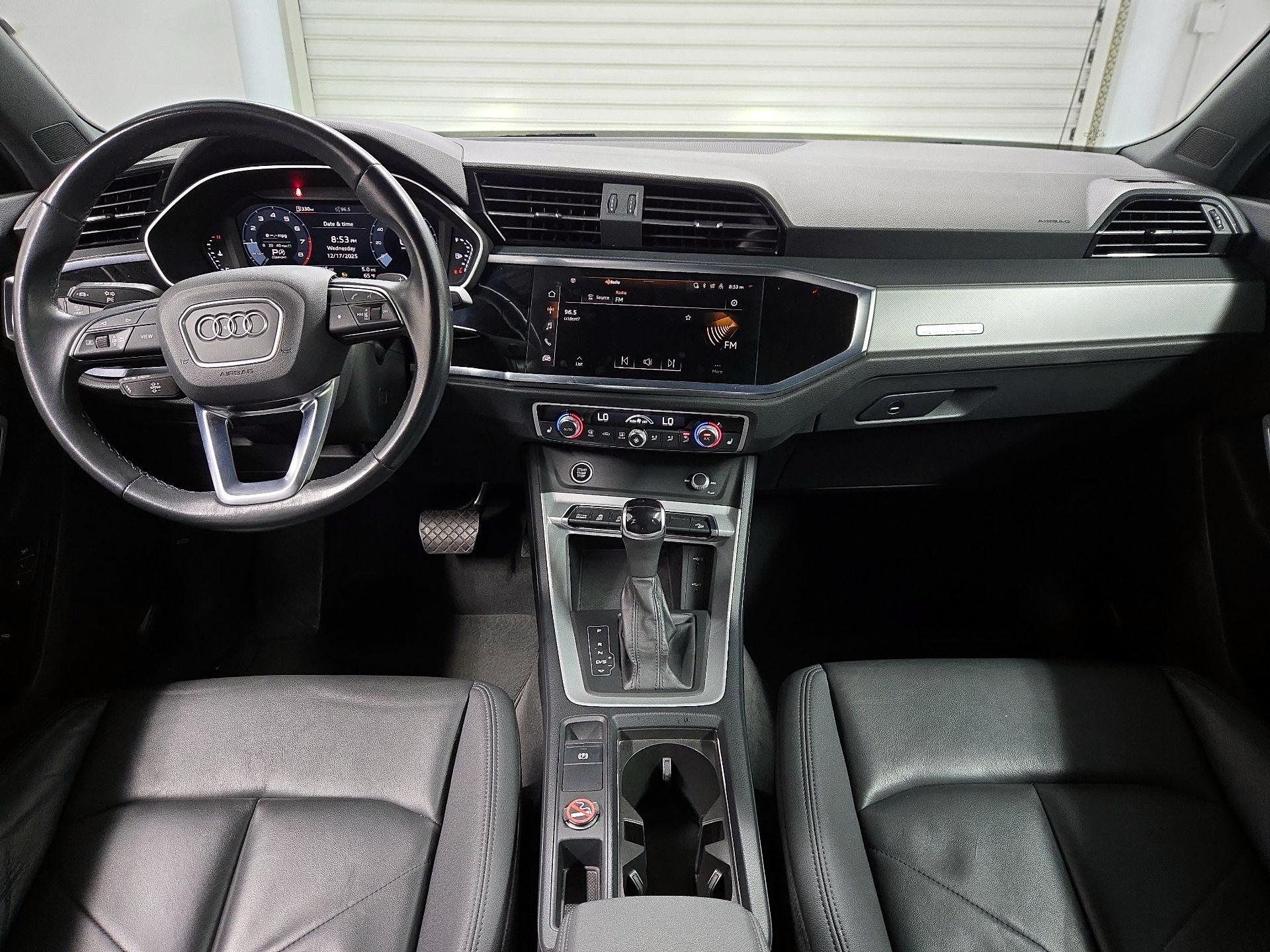 Thumbnail: 2023 Audi Q3 - 9