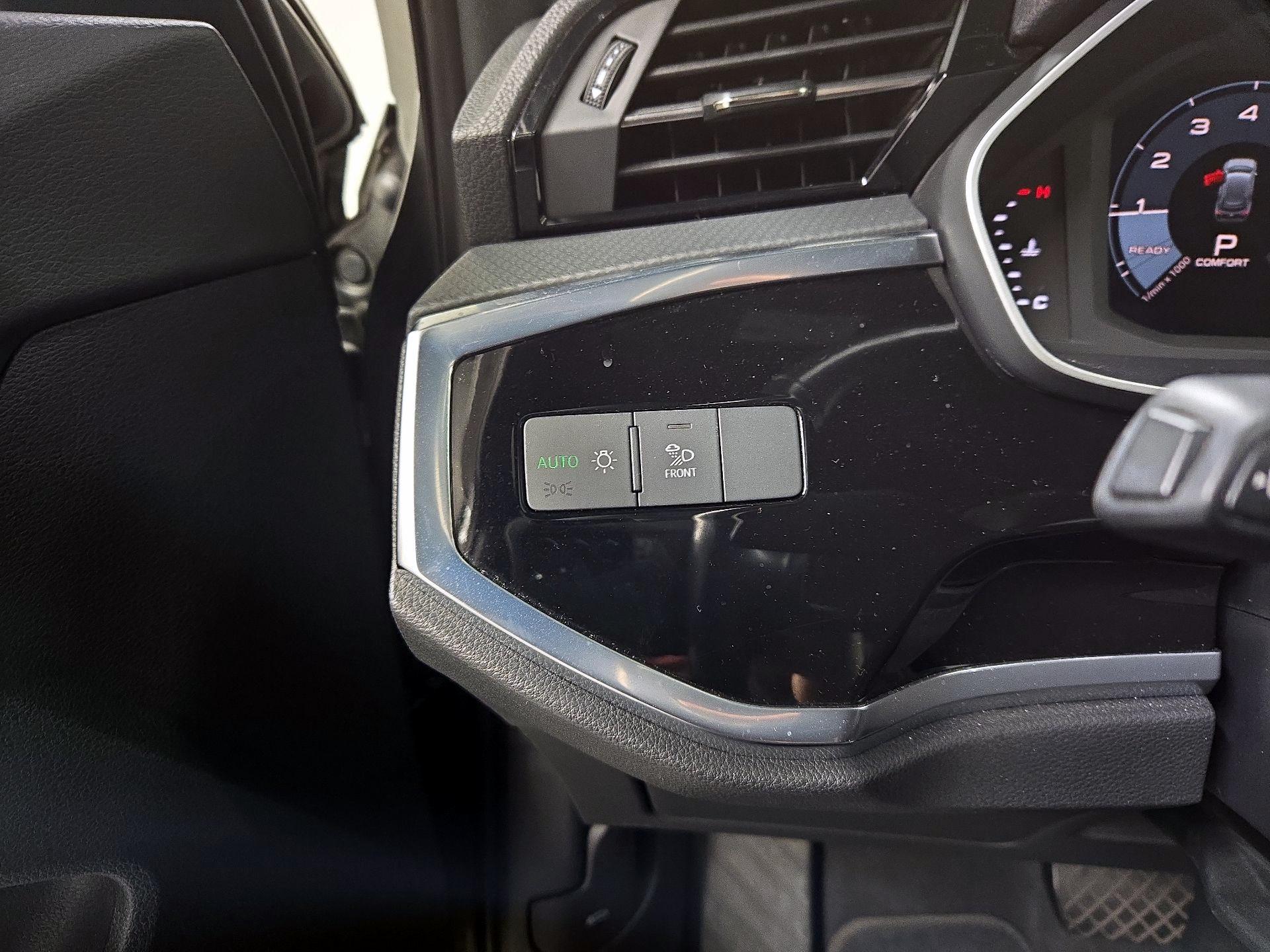 Thumbnail: 2023 Audi Q3 - 13