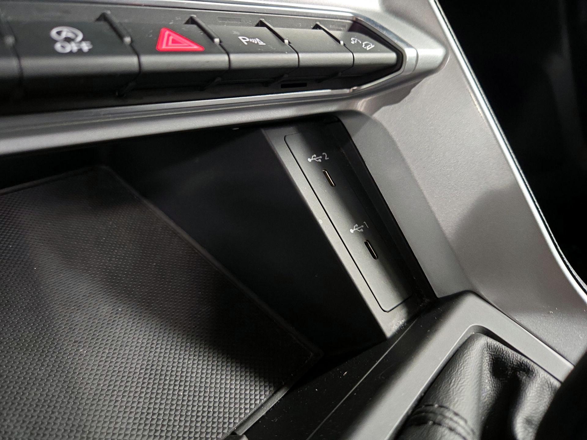 Thumbnail: 2023 Audi Q3 - 18