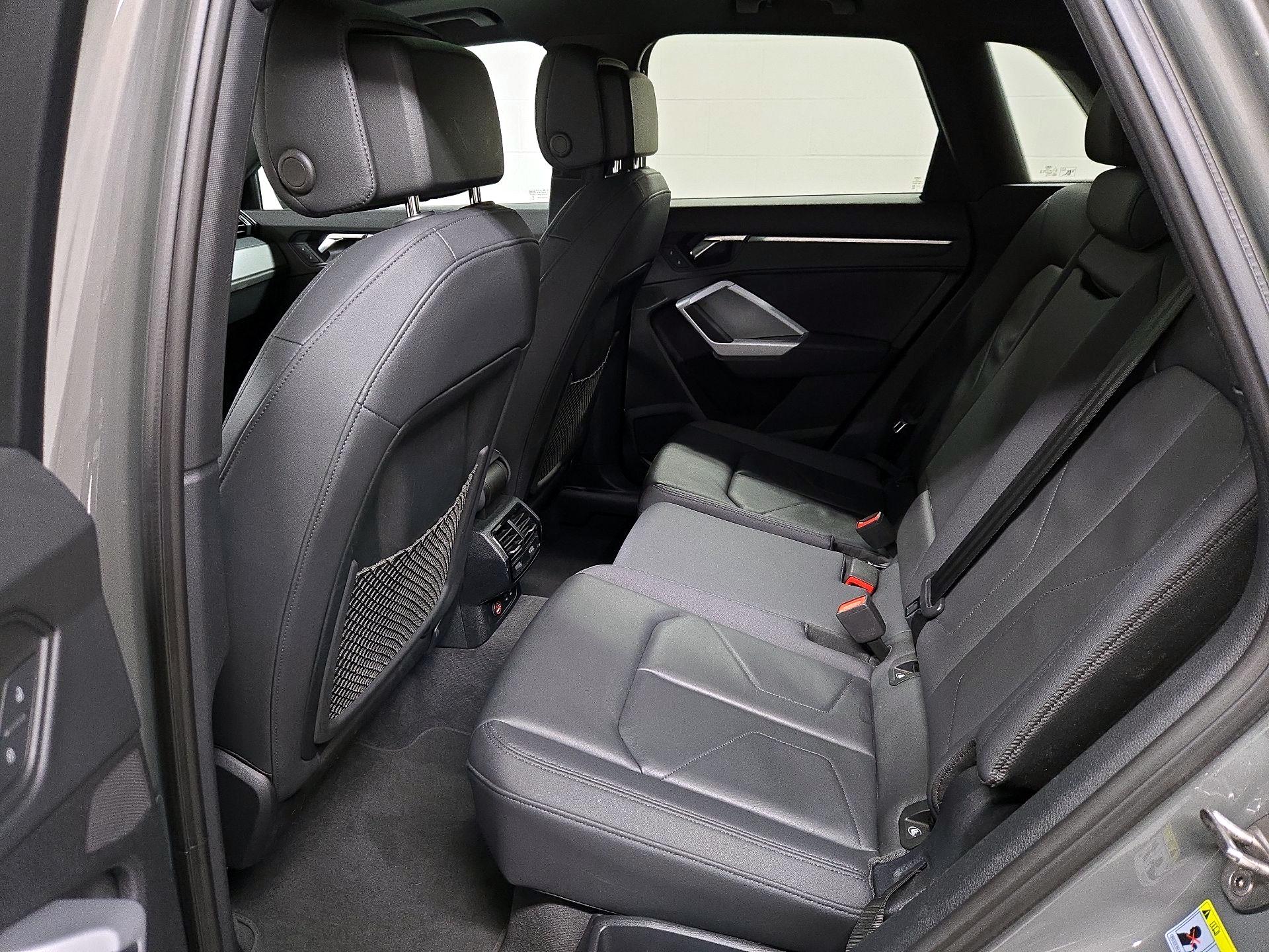 Thumbnail: 2023 Audi Q3 - 20