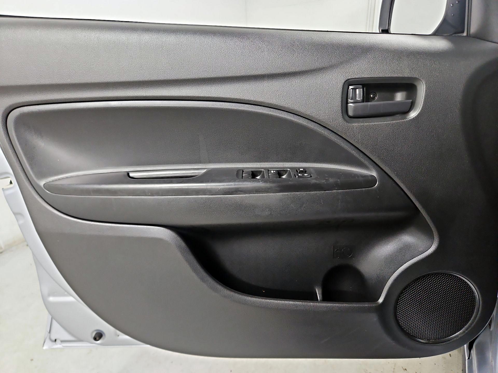 Thumbnail: 2021 Mitsubishi Mirage G4 - 12