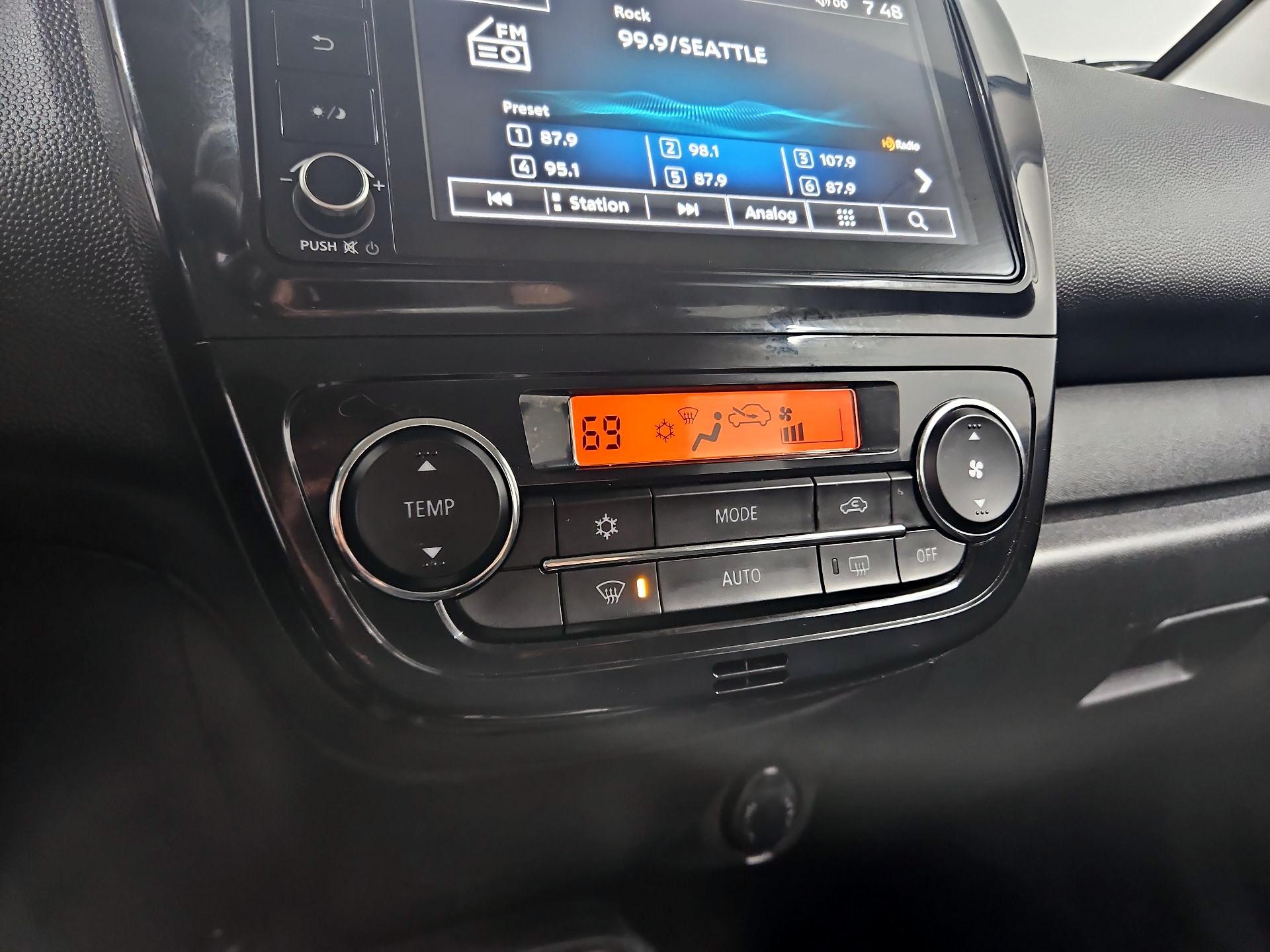 Thumbnail: 2021 Mitsubishi Mirage G4 - 16