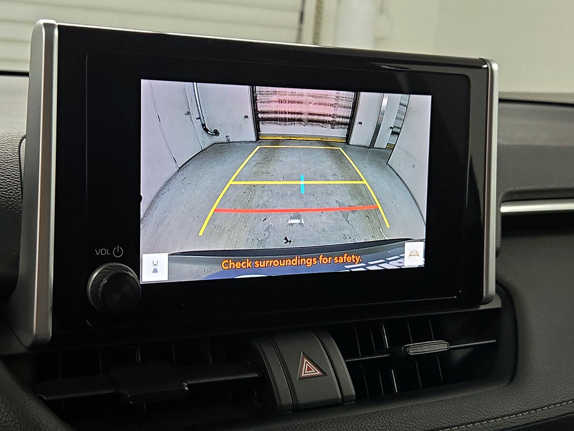 Thumbnail: 2023 Toyota RAV4 - 14