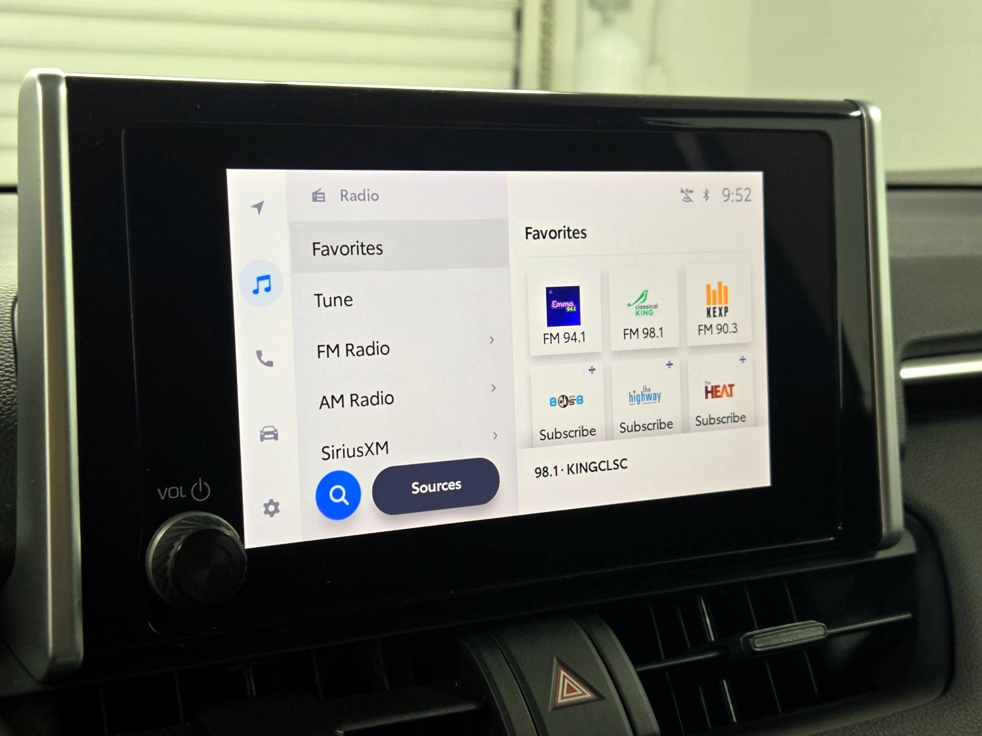 Thumbnail: 2023 Toyota RAV4 - 15