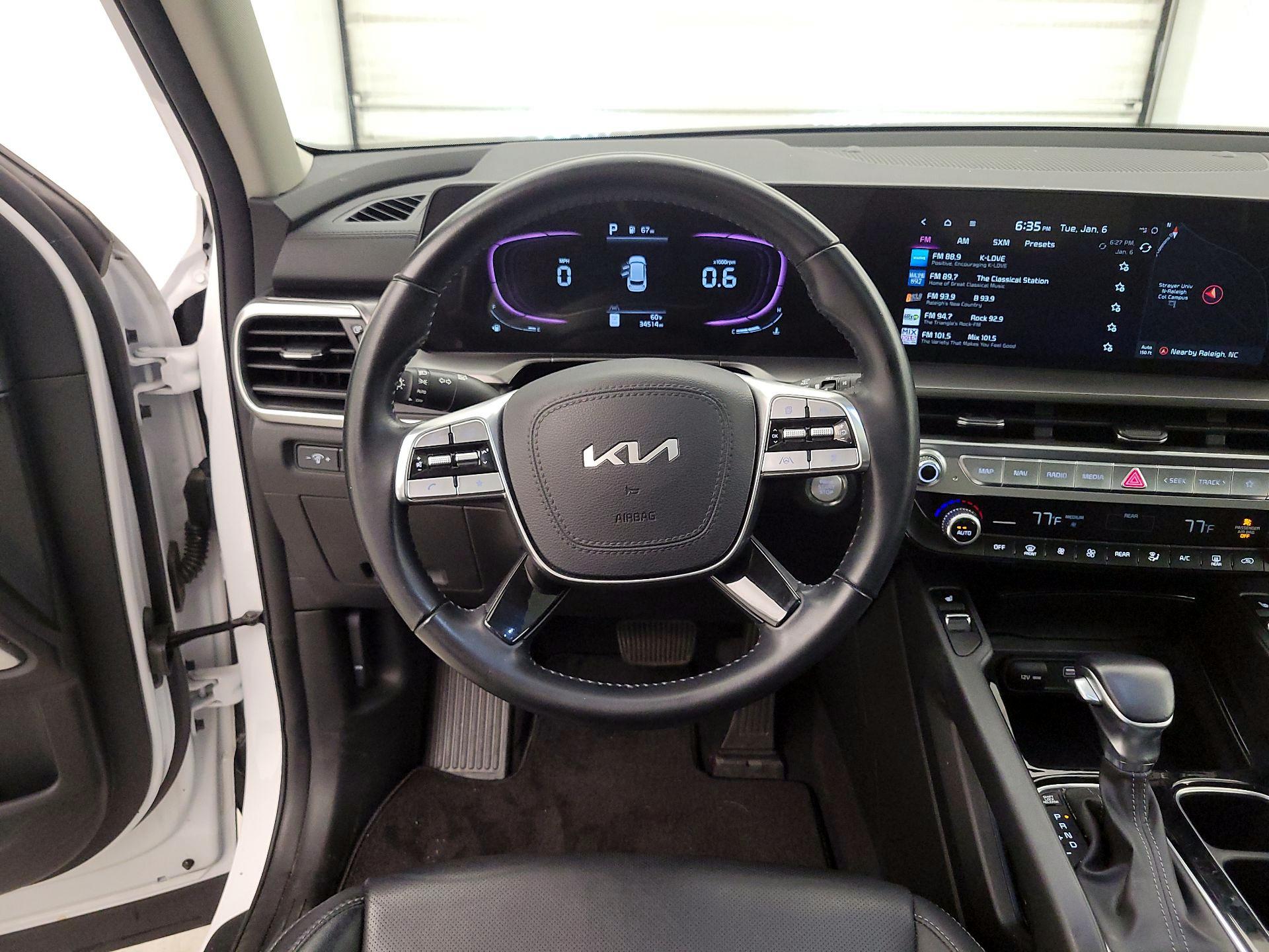 Thumbnail: 2023 Kia Telluride - 10