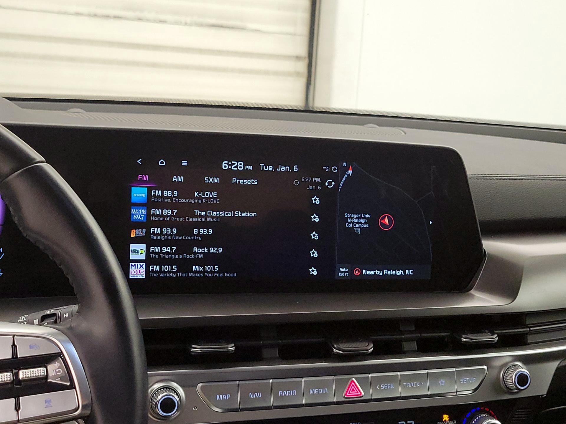 Thumbnail: 2023 Kia Telluride - 15