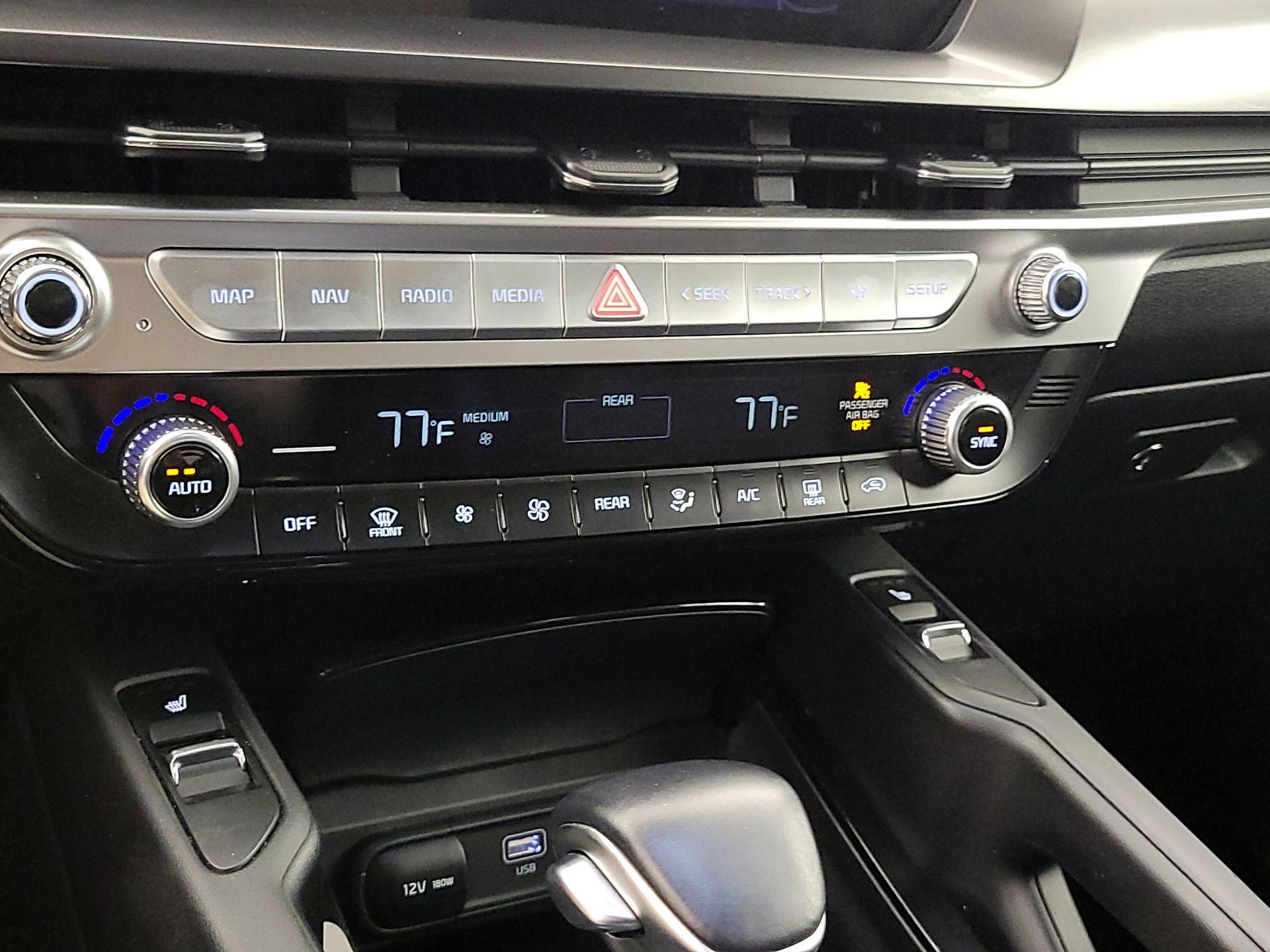 Thumbnail: 2023 Kia Telluride - 16