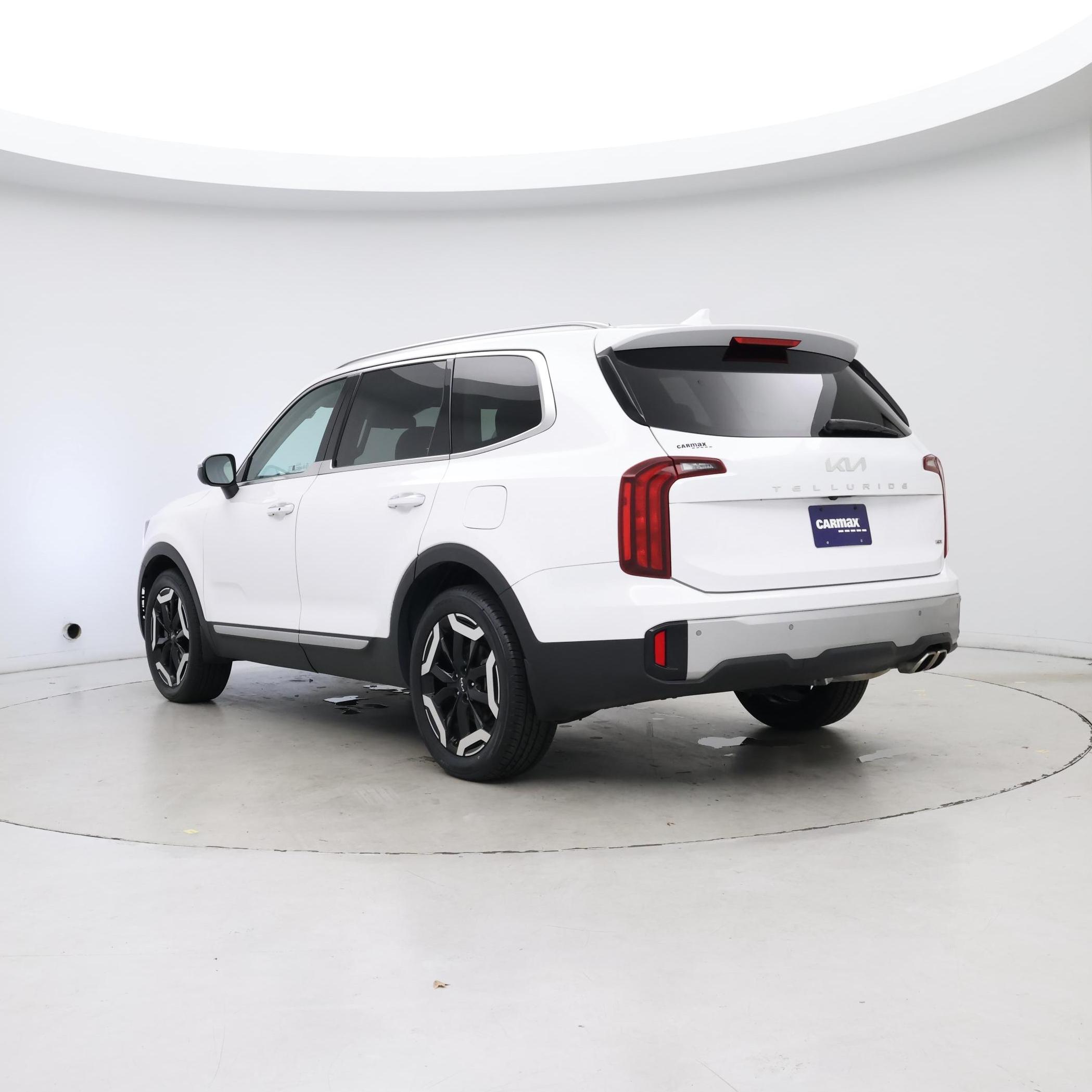 Thumbnail: 2023 Kia Telluride - 2