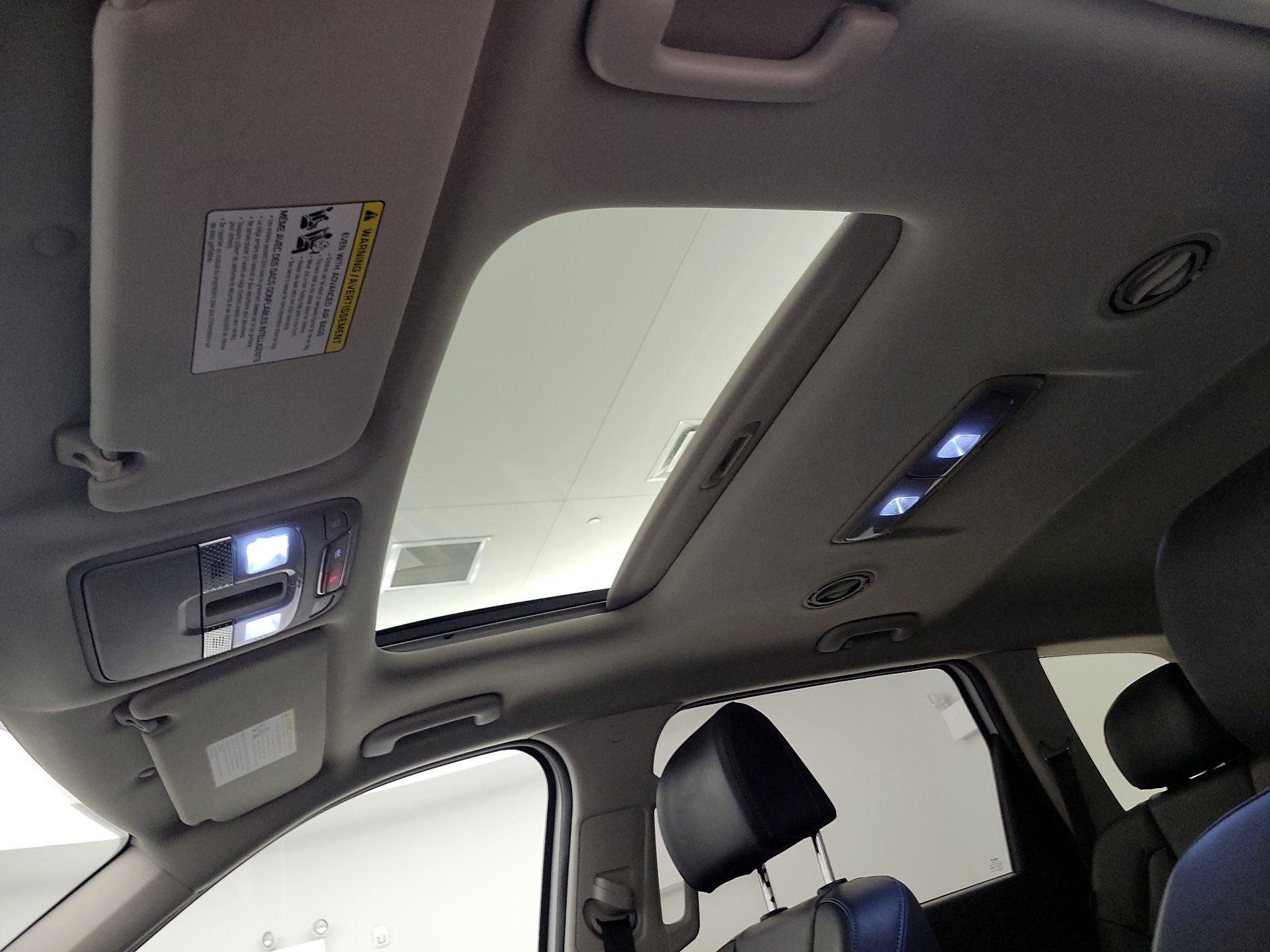 Thumbnail: 2023 Kia Telluride - 19