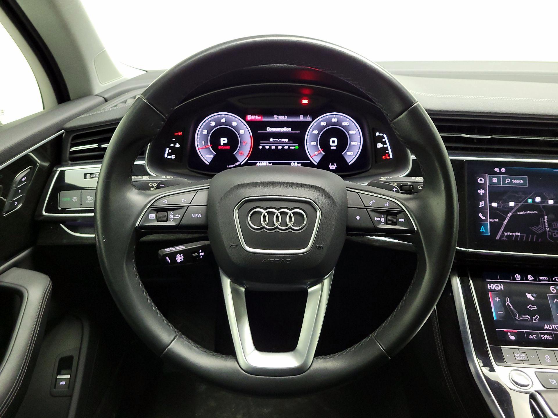 Thumbnail: 2023 Audi Q7 - 10