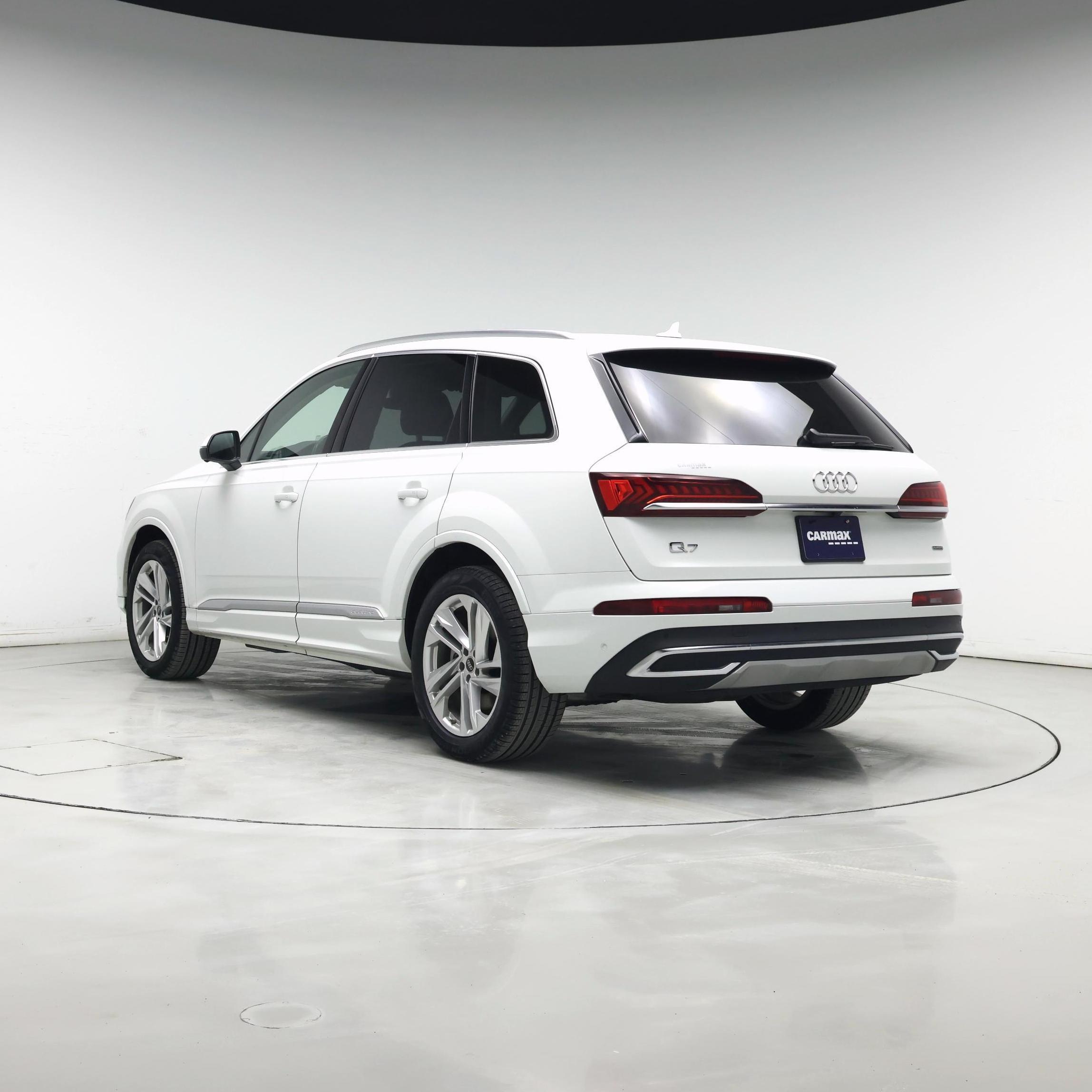 Thumbnail: 2023 Audi Q7 - 2