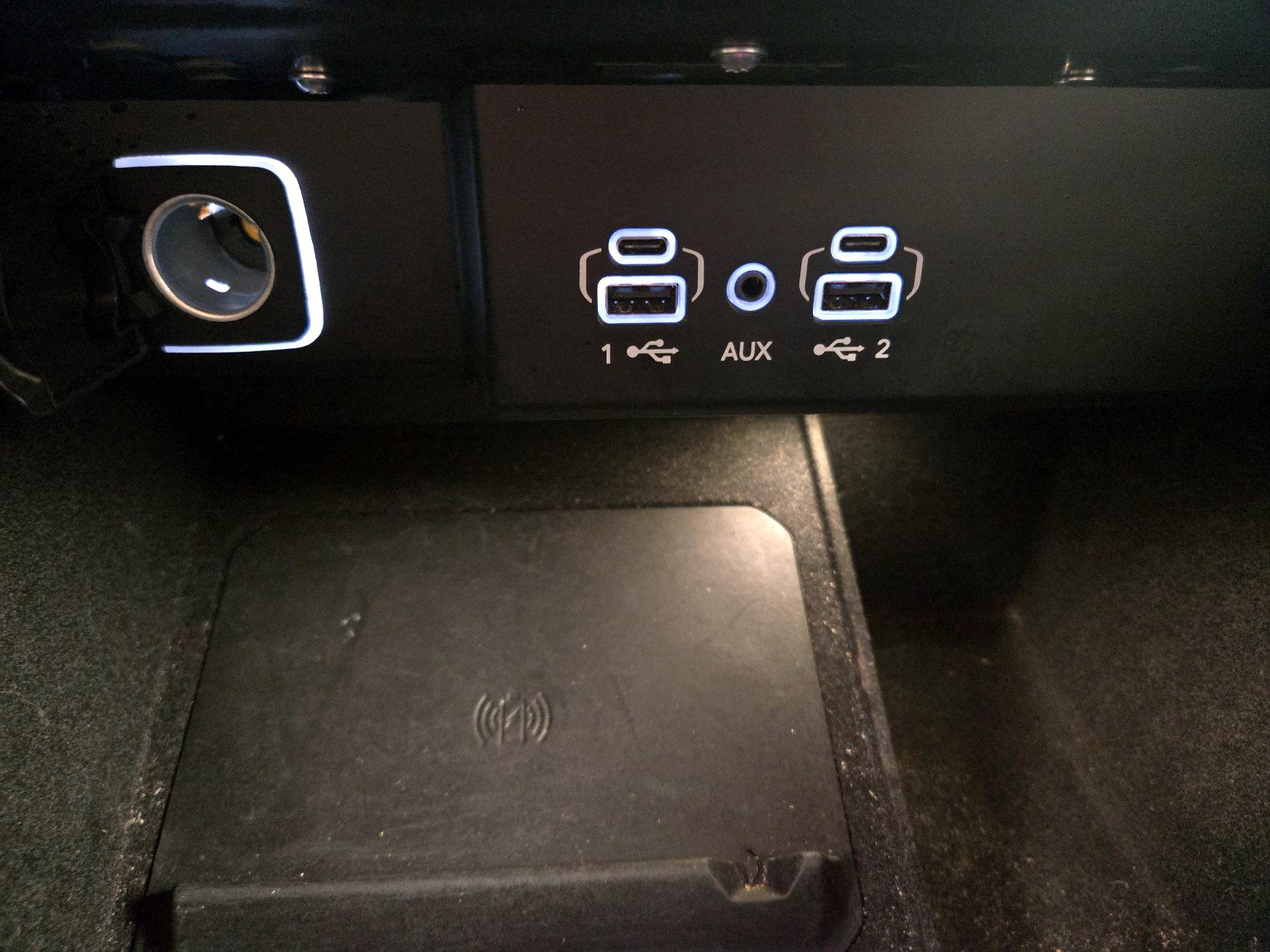 Thumbnail: 2024 Jeep Wagoneer - 19