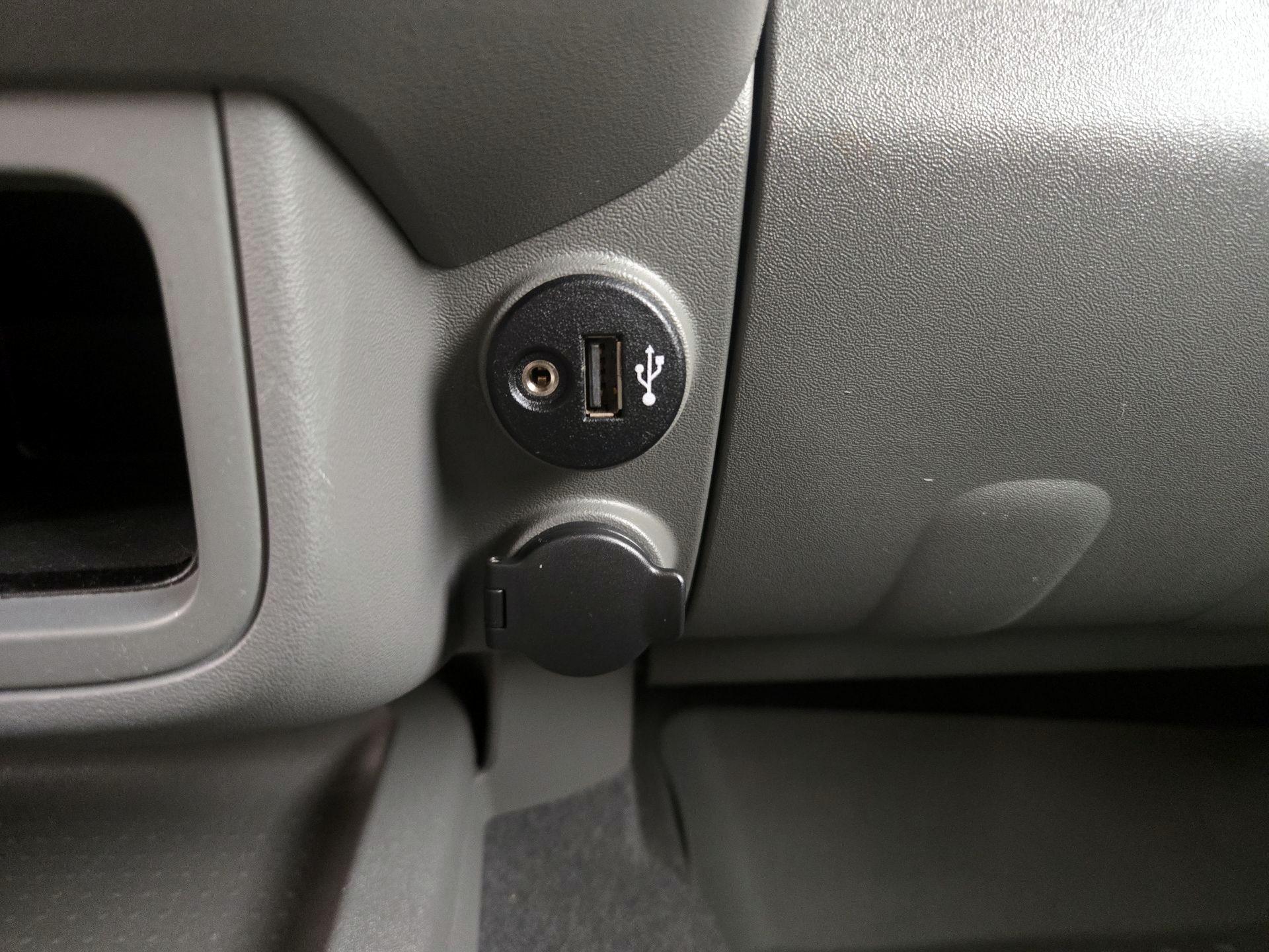 Thumbnail: 2019 Nissan Frontier - 18