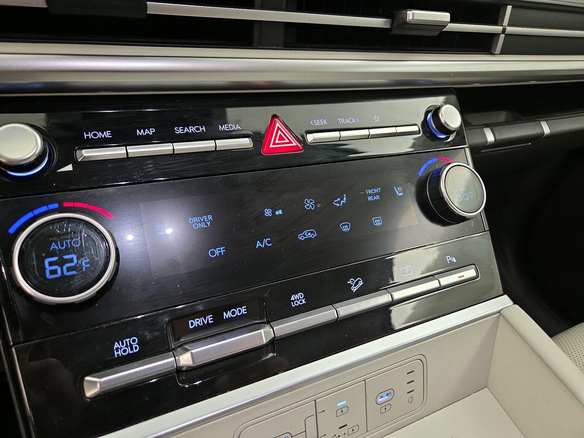 Thumbnail: 2024 Hyundai Santa Fe - 16