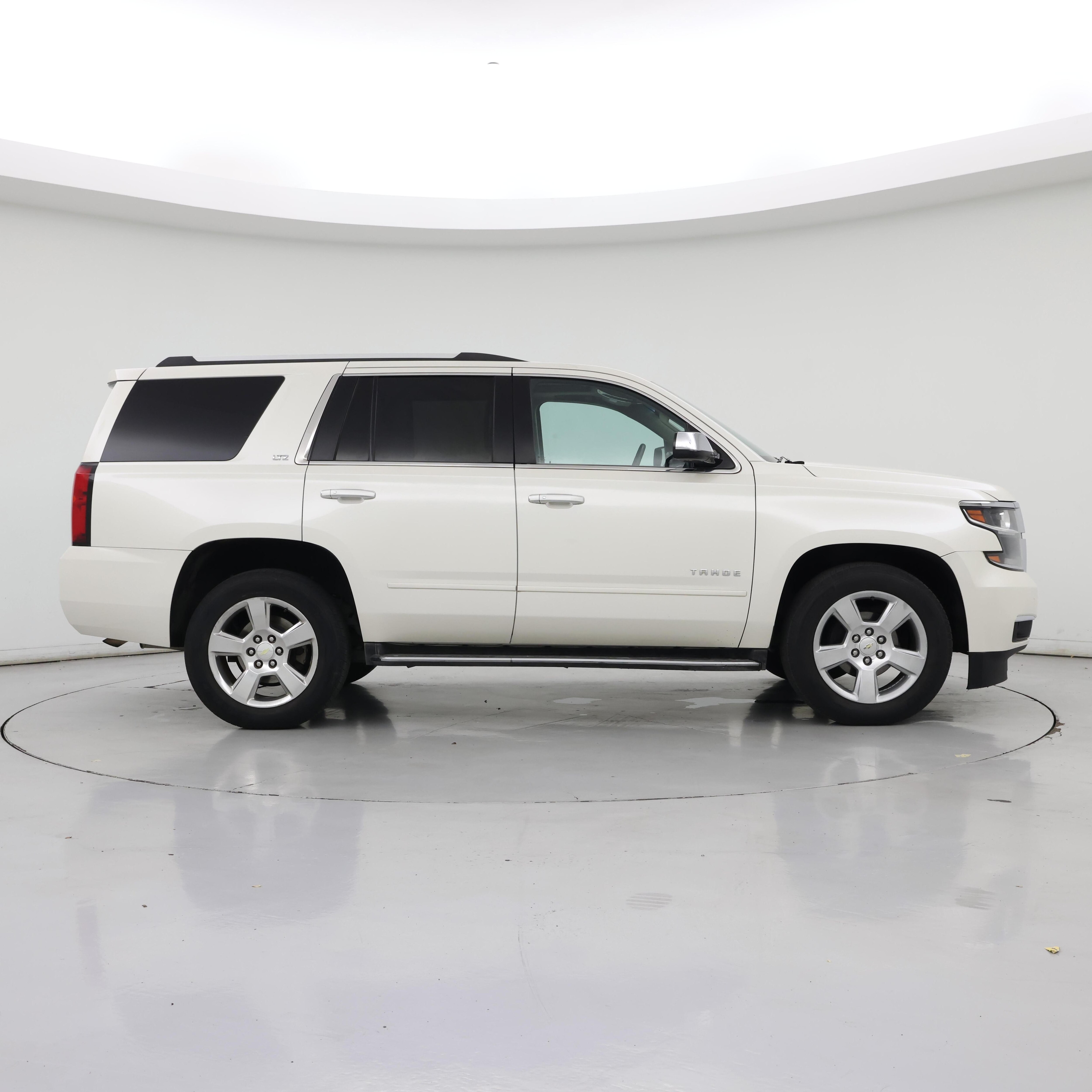 Thumbnail: 2015 Chevrolet Tahoe - 7