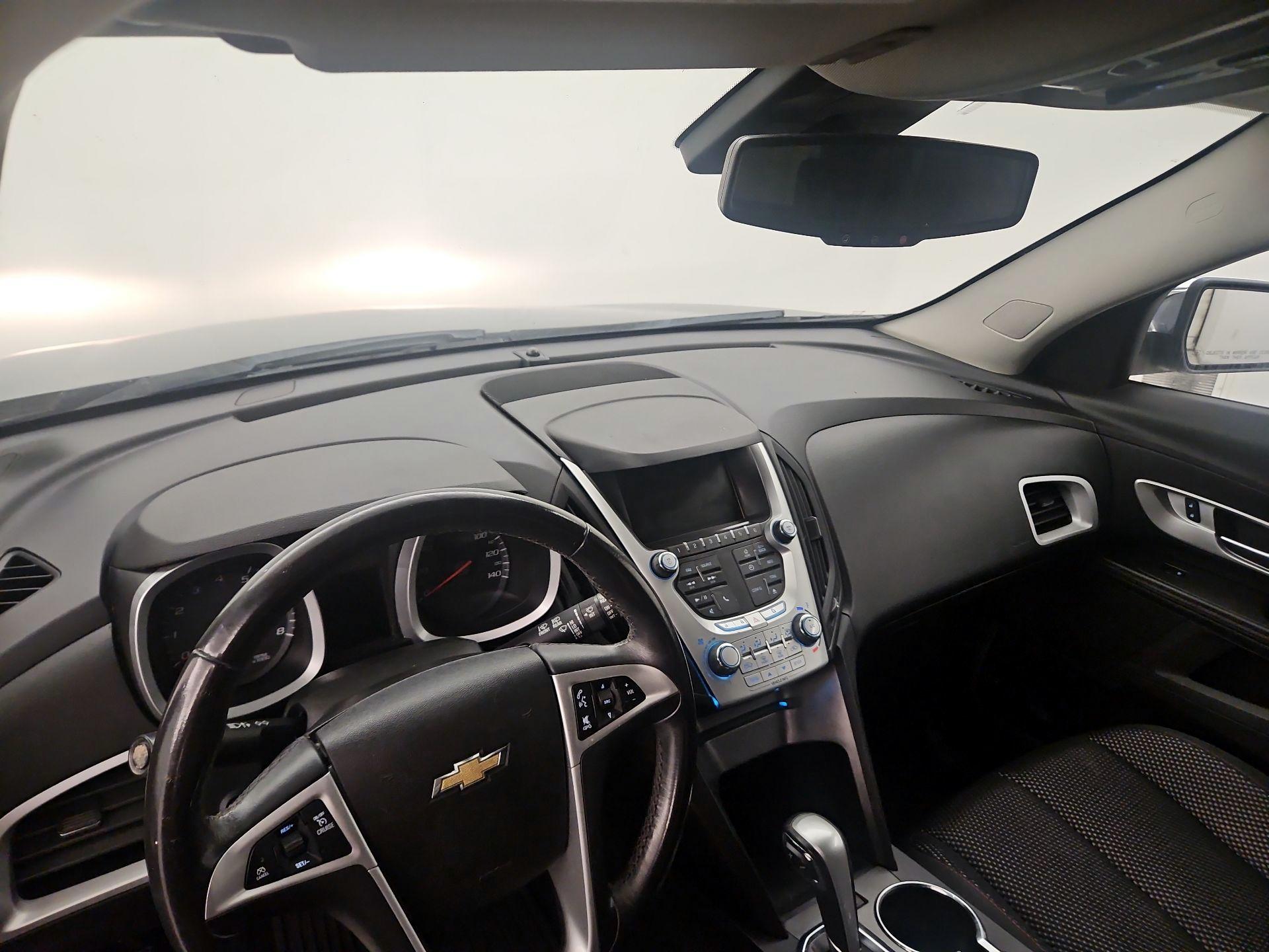 Thumbnail: 2015 Chevrolet Equinox - 9