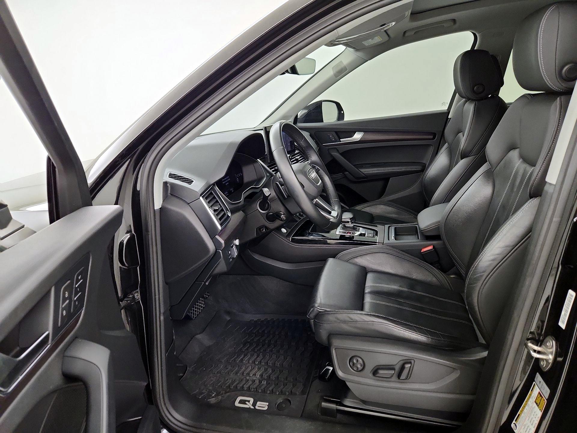 Thumbnail: 2022 Audi Q5 - 11