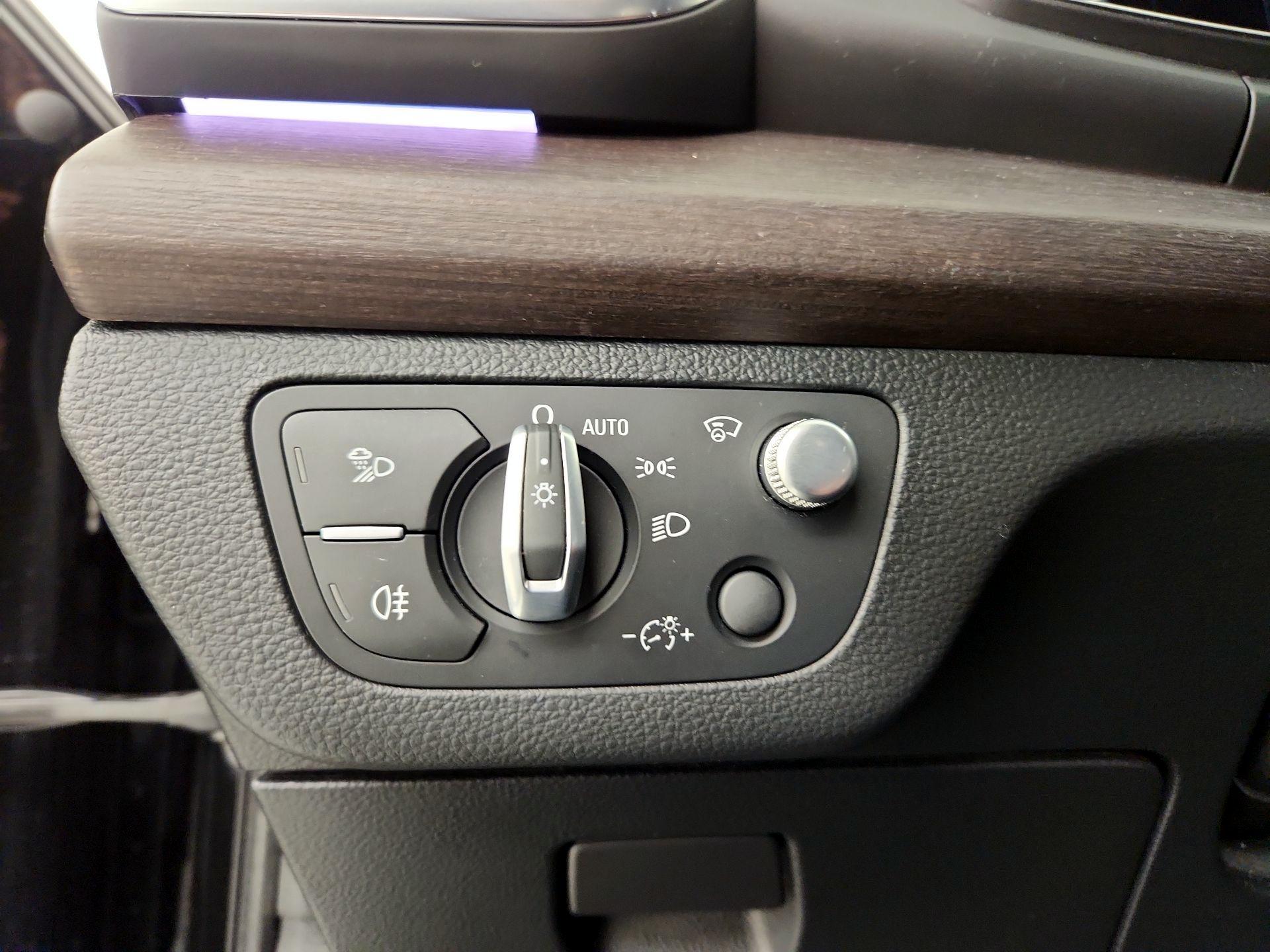 Thumbnail: 2022 Audi Q5 - 13