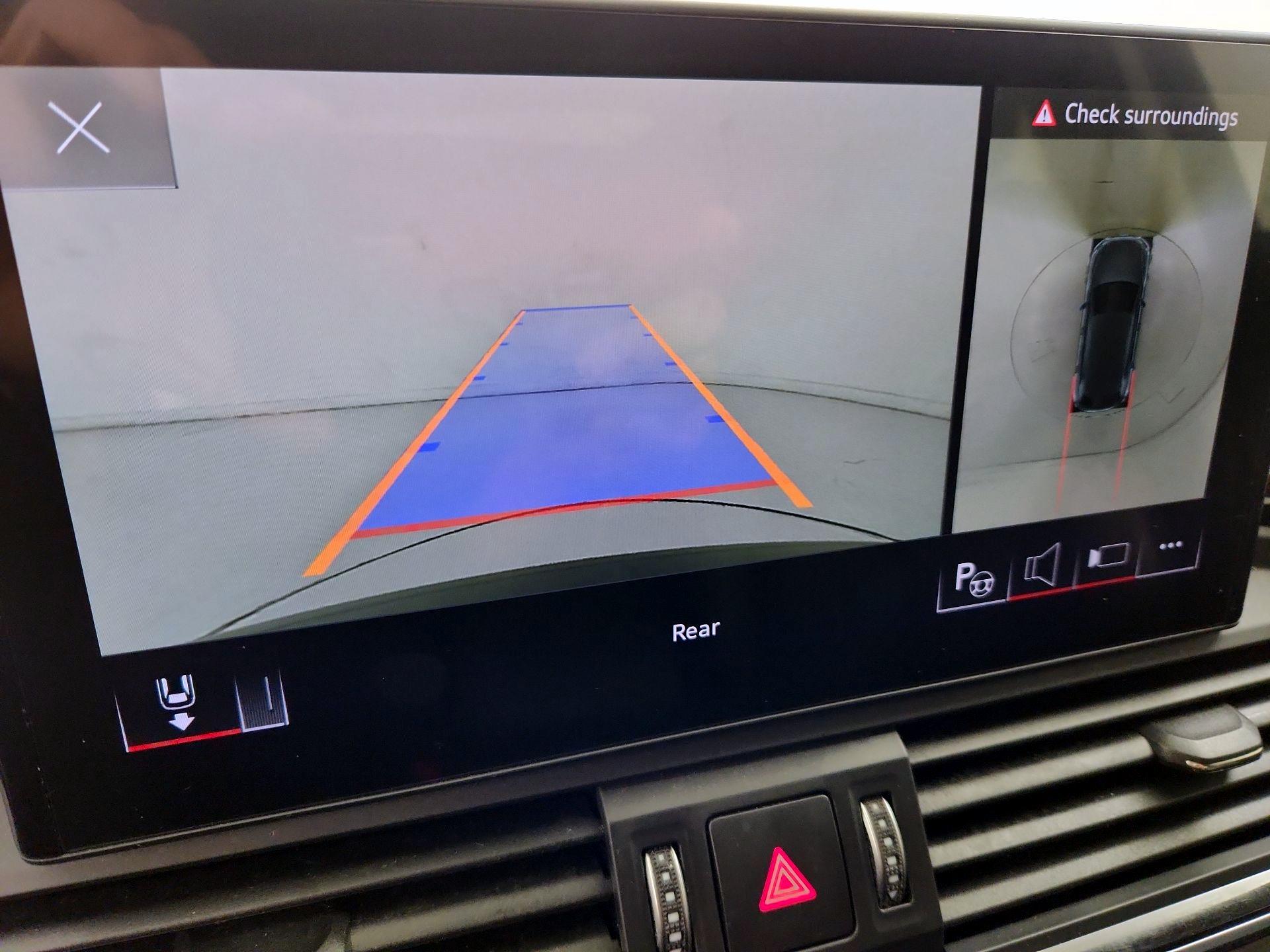 Thumbnail: 2022 Audi Q5 - 15