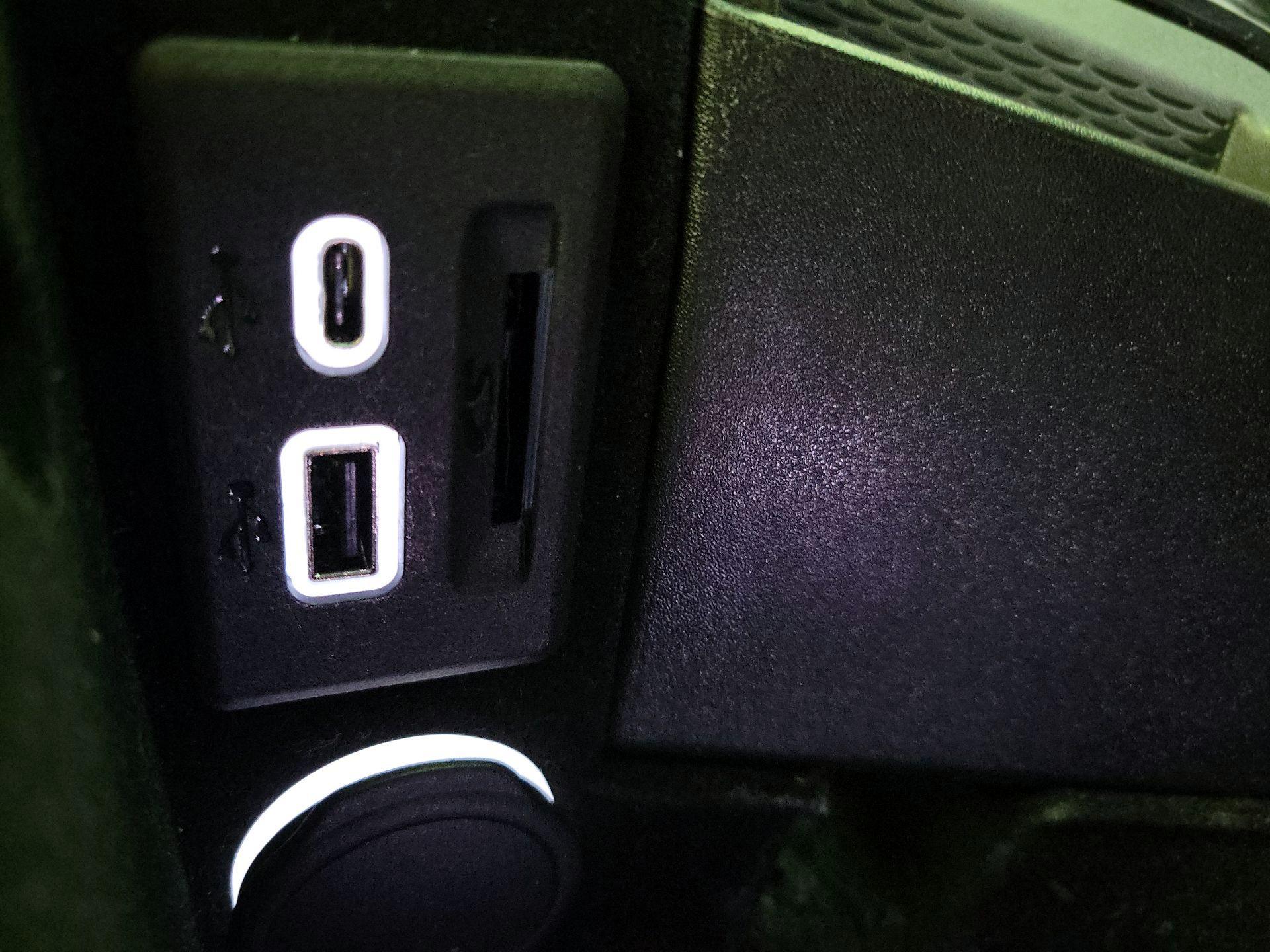 Thumbnail: 2023 Cadillac CT4 - 19