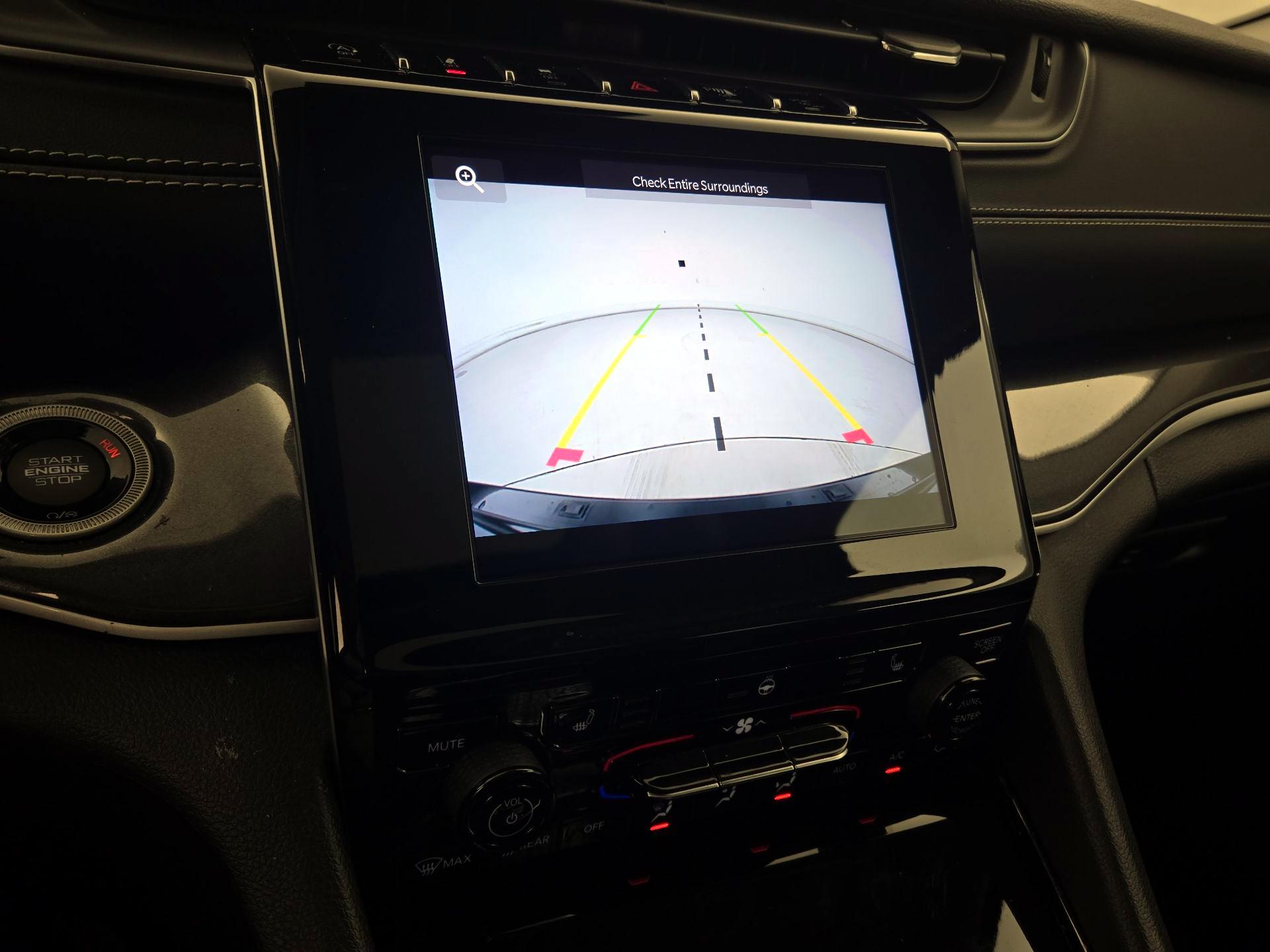 Thumbnail: 2023 Jeep Grand Cherokee - 14