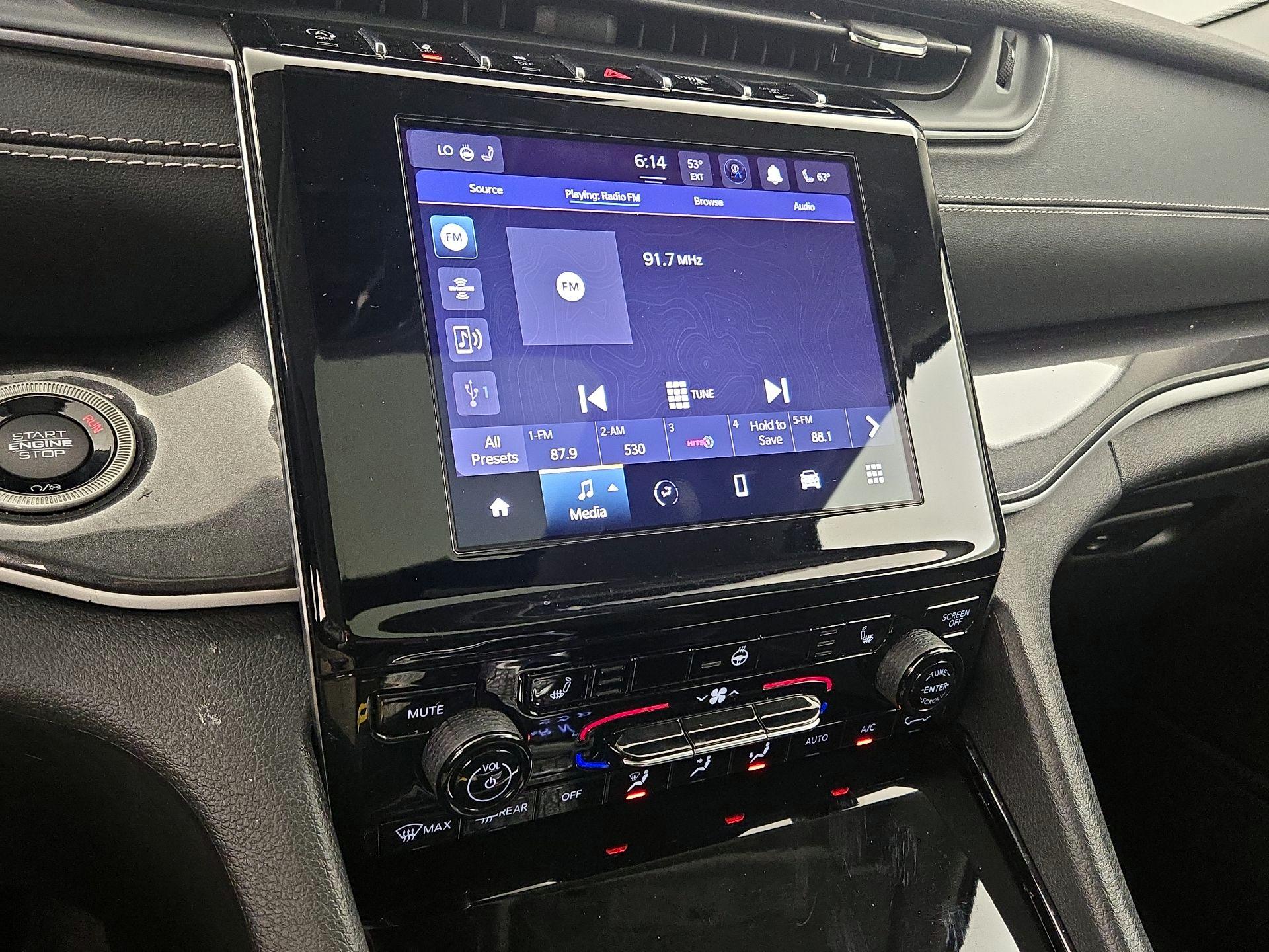 Thumbnail: 2023 Jeep Grand Cherokee - 15