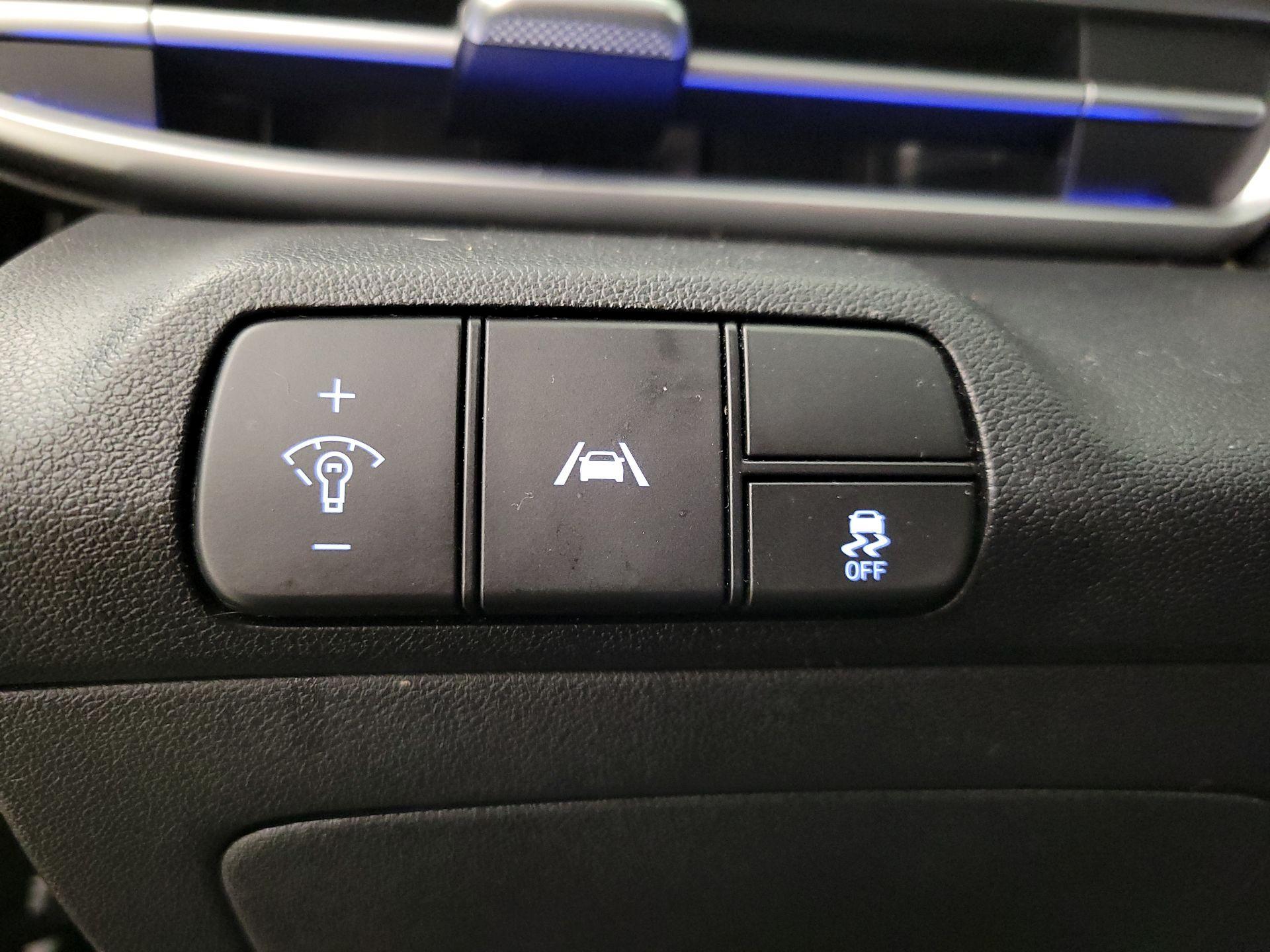 Thumbnail: 2023 Hyundai Elantra - 13