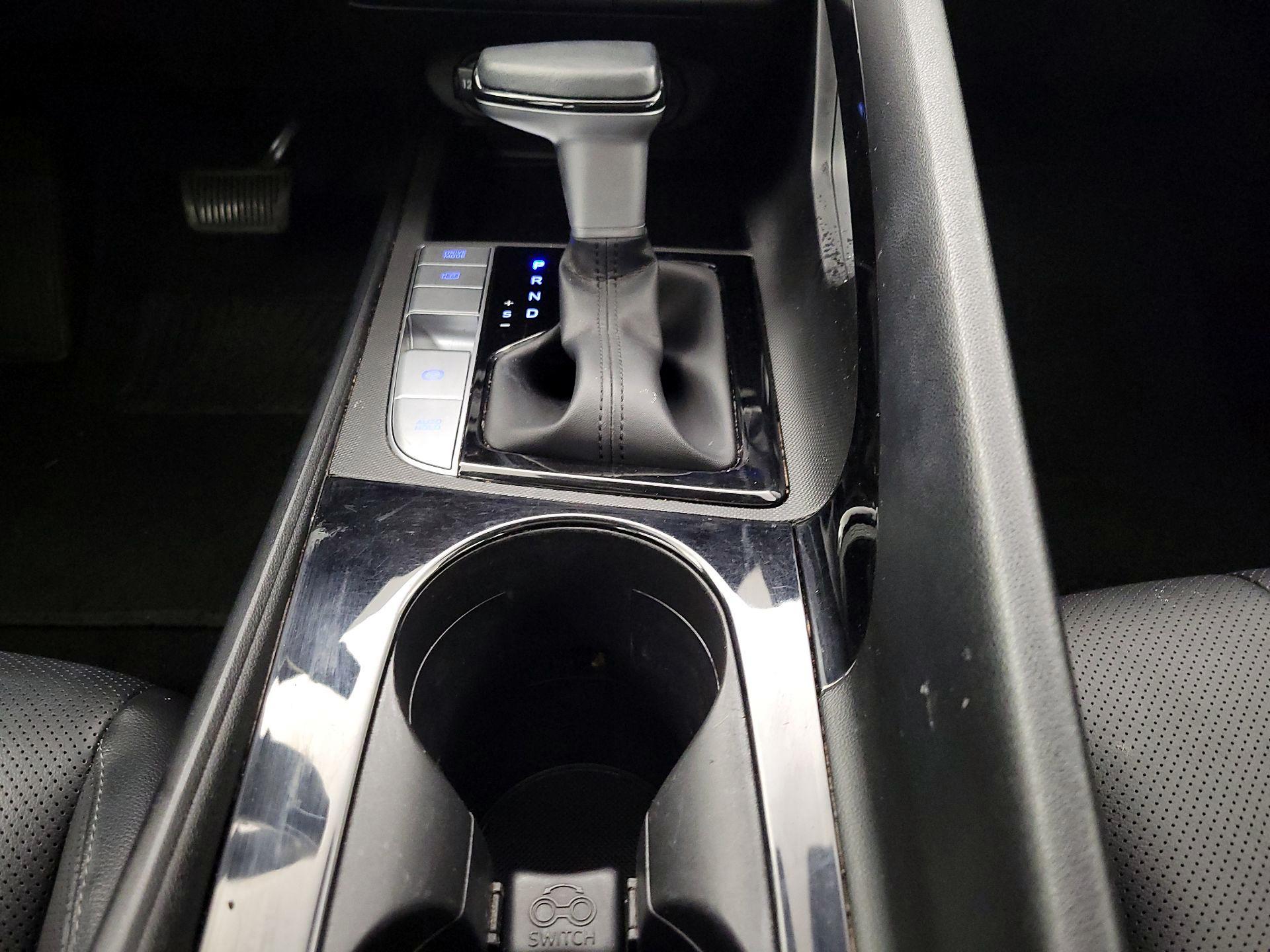 Thumbnail: 2023 Hyundai Elantra - 18