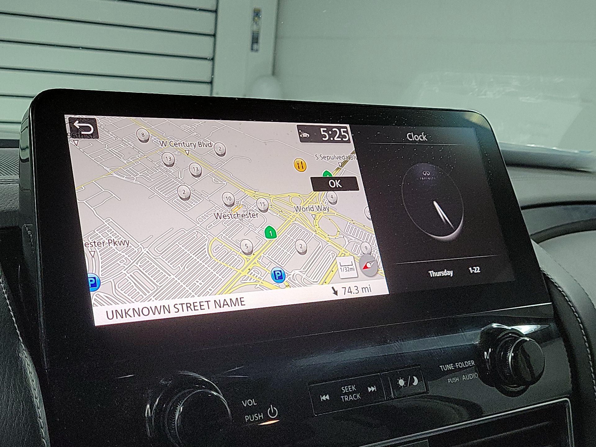 Thumbnail: 2024 INFINITI QX80 - 12