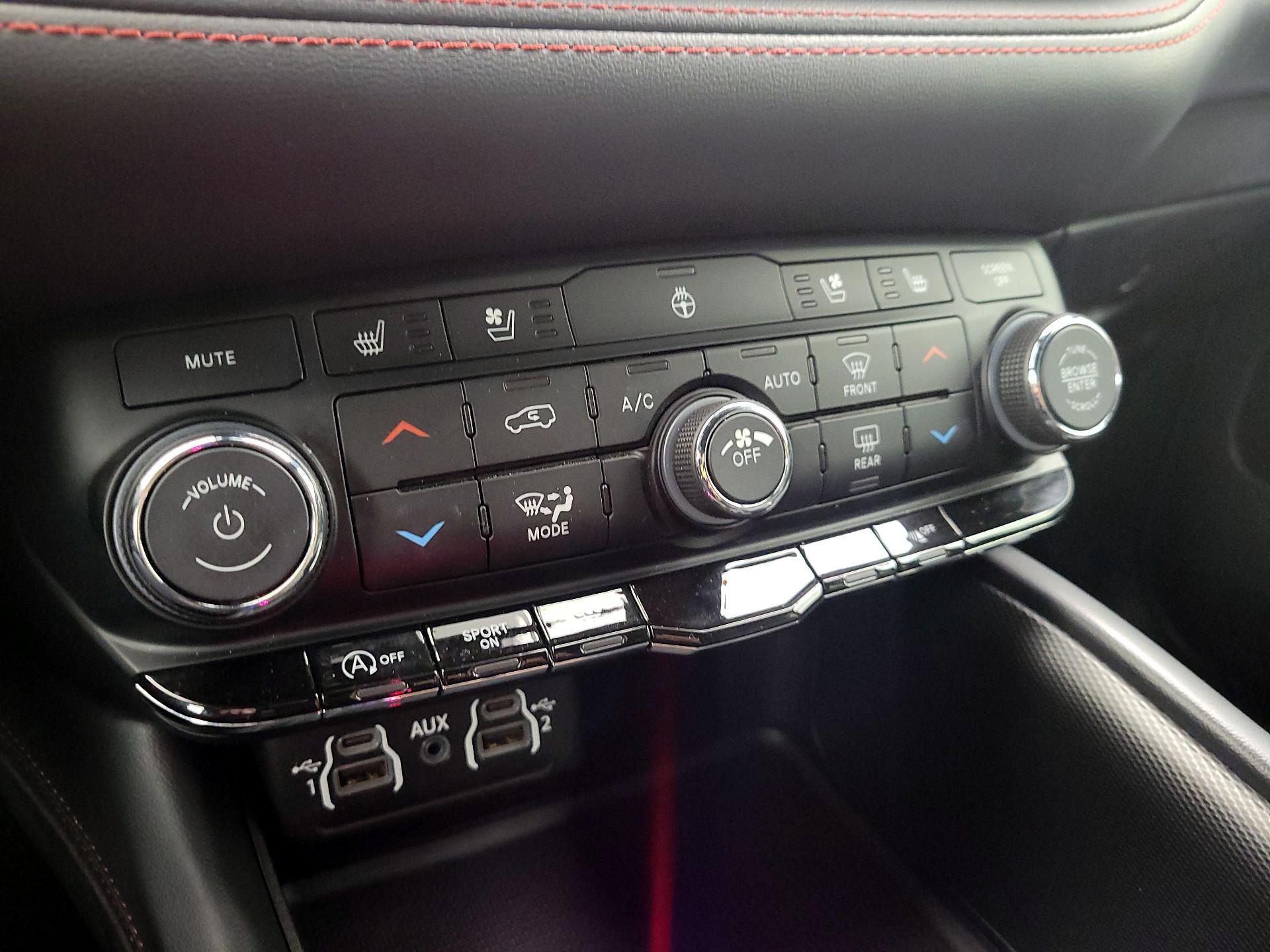 Thumbnail: 2023 Dodge Durango - 17