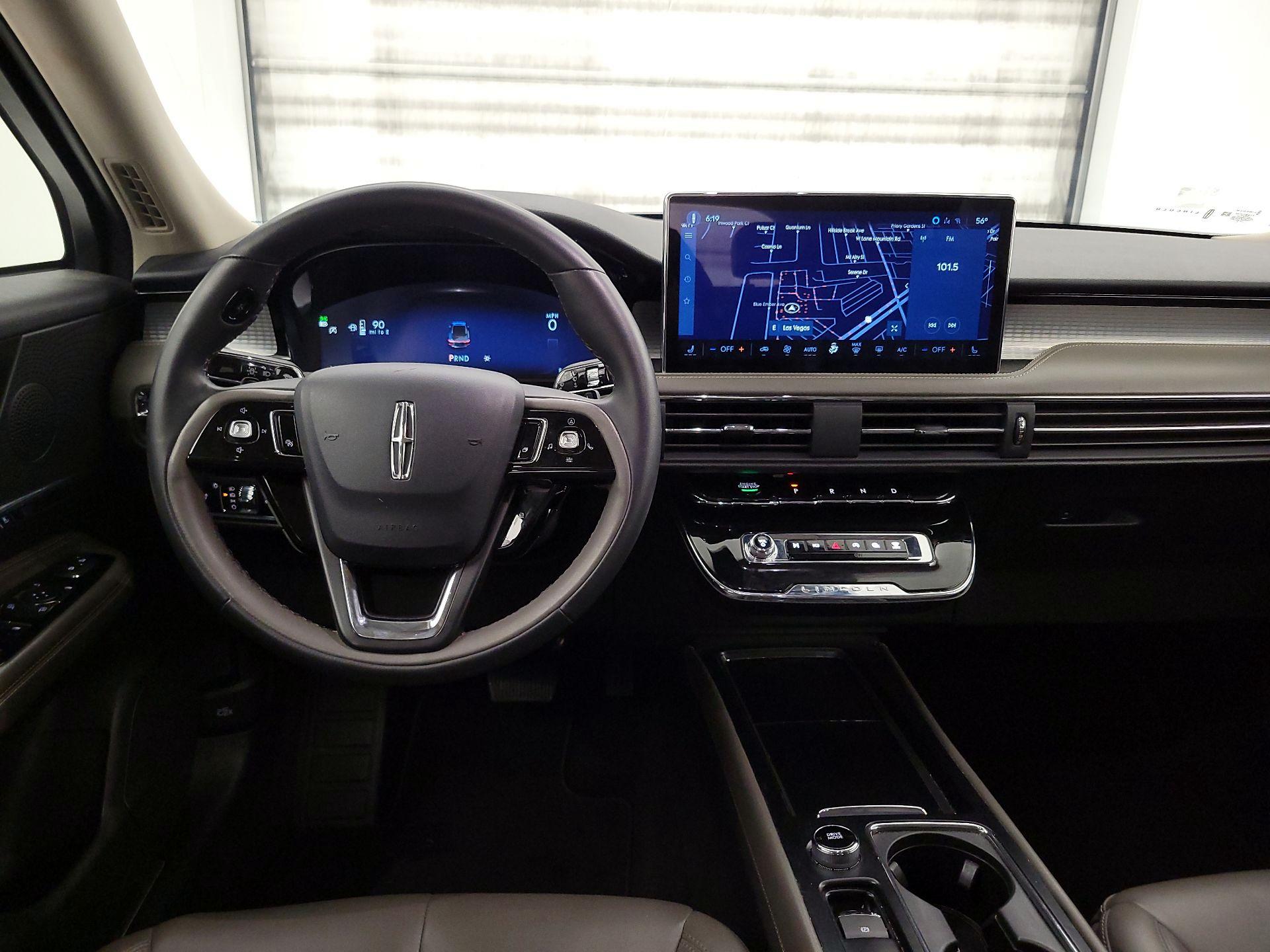 Thumbnail: 2024 Lincoln Corsair - 9