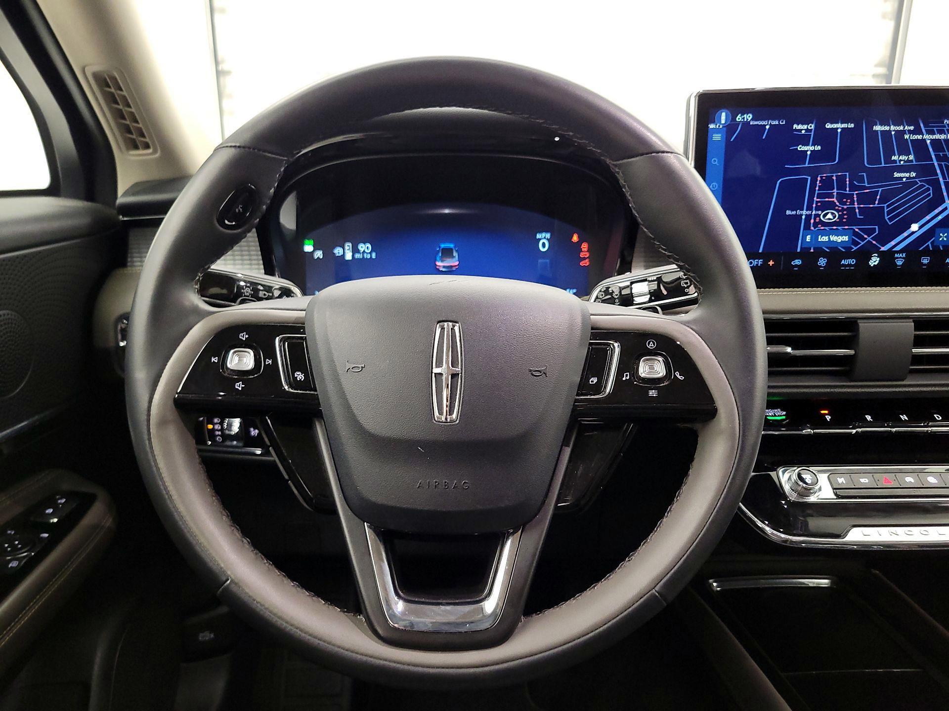 Thumbnail: 2024 Lincoln Corsair - 10