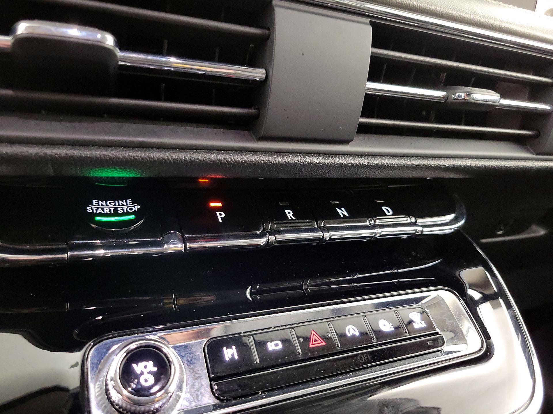 Thumbnail: 2024 Lincoln Corsair - 18