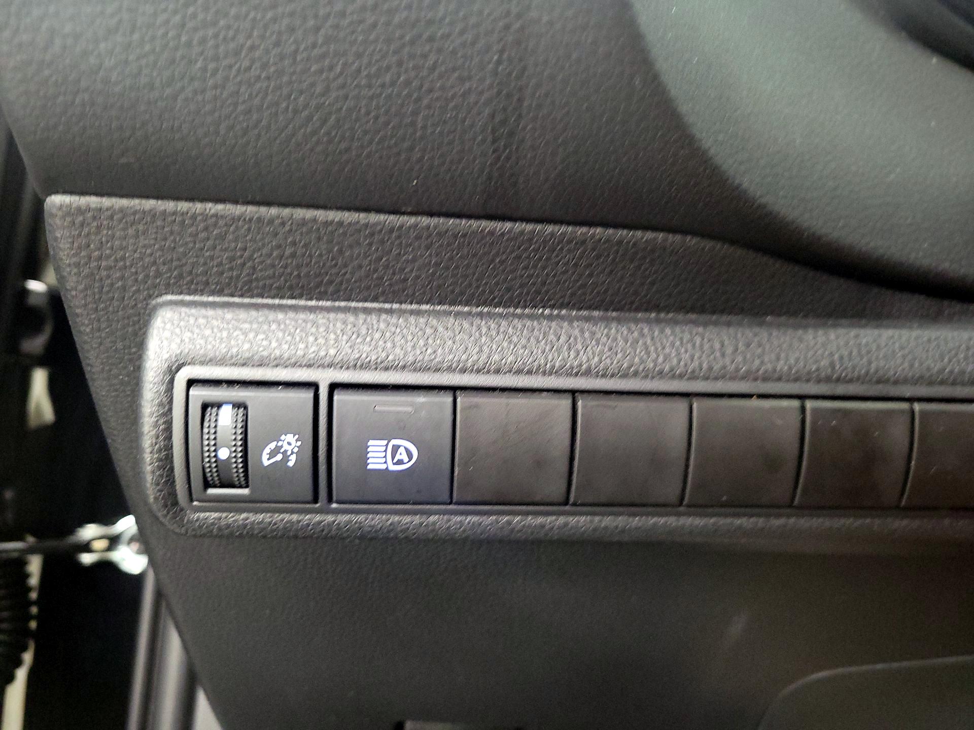 Thumbnail: 2022 Toyota Corolla - 13