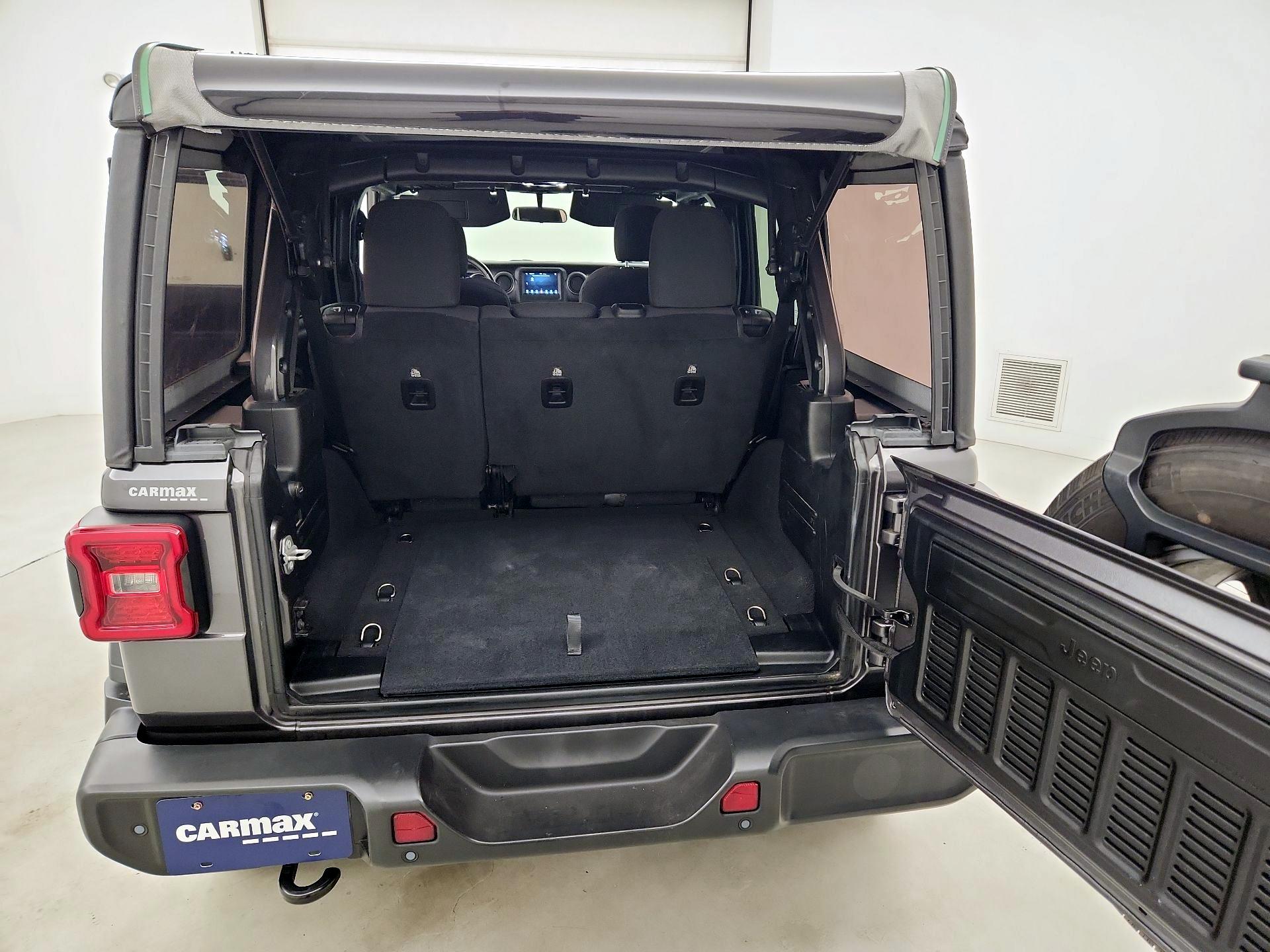 Thumbnail: 2021 Jeep Wrangler - 20