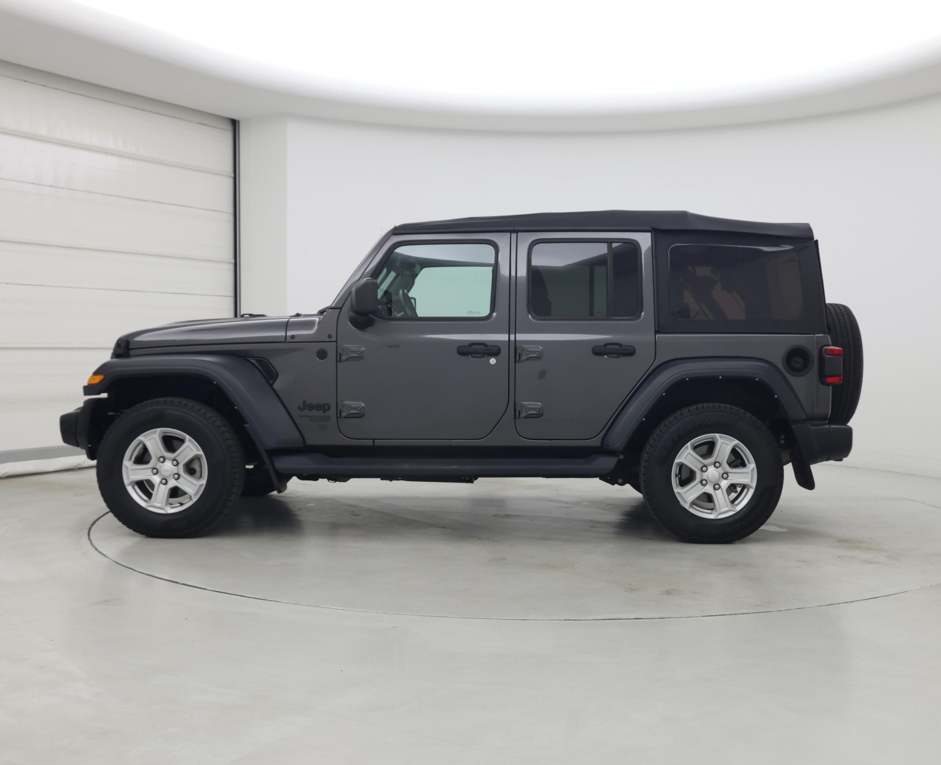 Thumbnail: 2021 Jeep Wrangler - 3