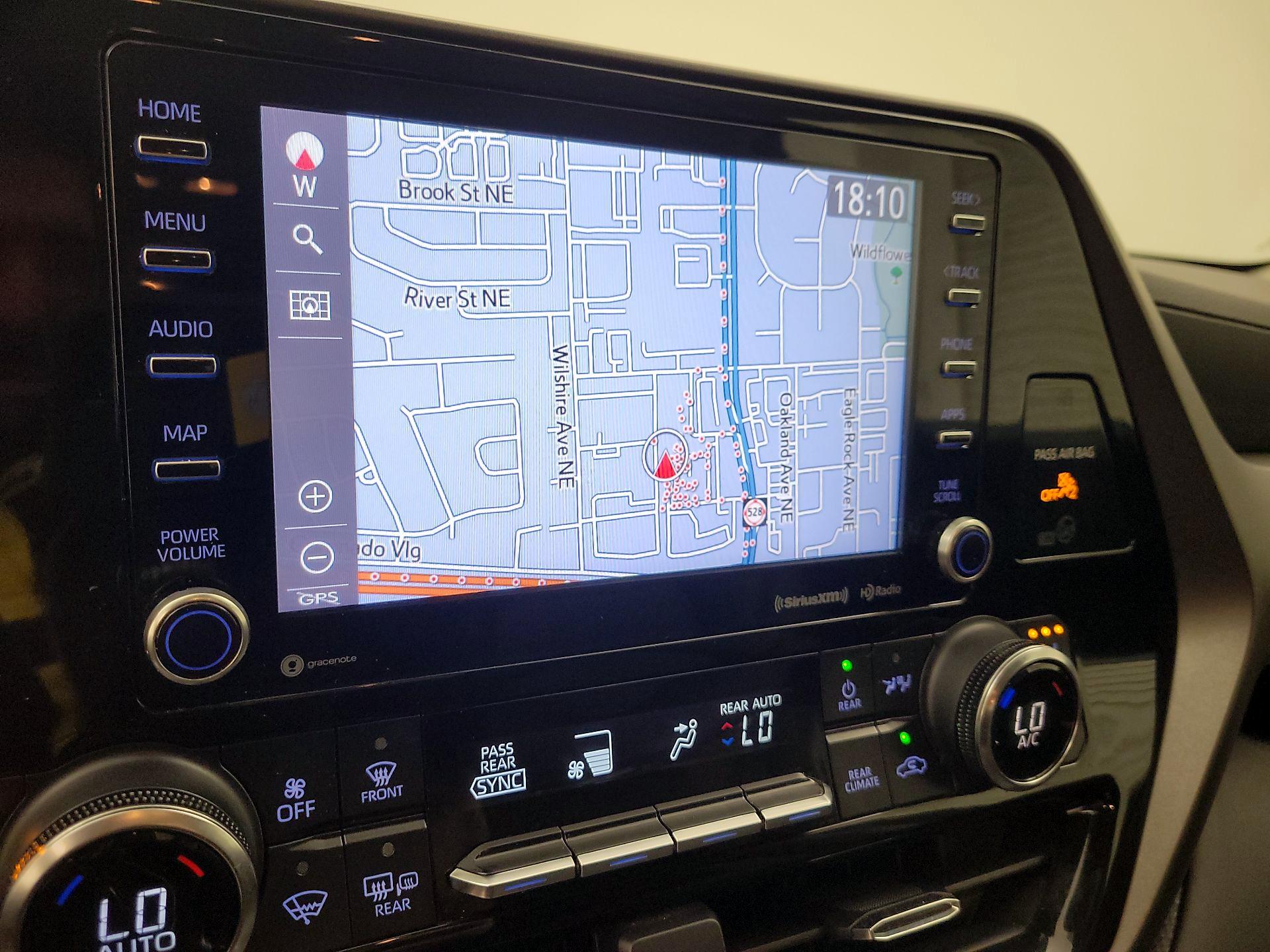 Thumbnail: 2022 Toyota Highlander - 12