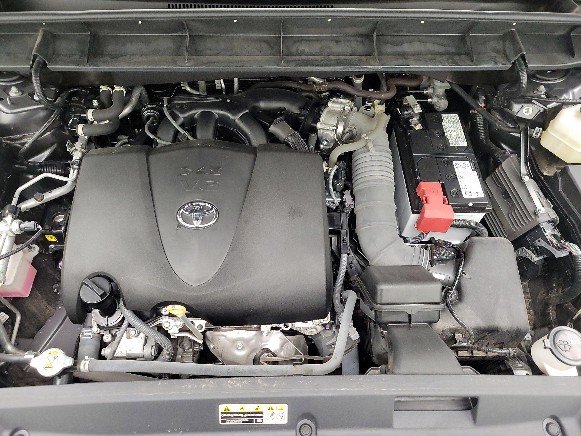 Thumbnail: 2022 Toyota Highlander - 19