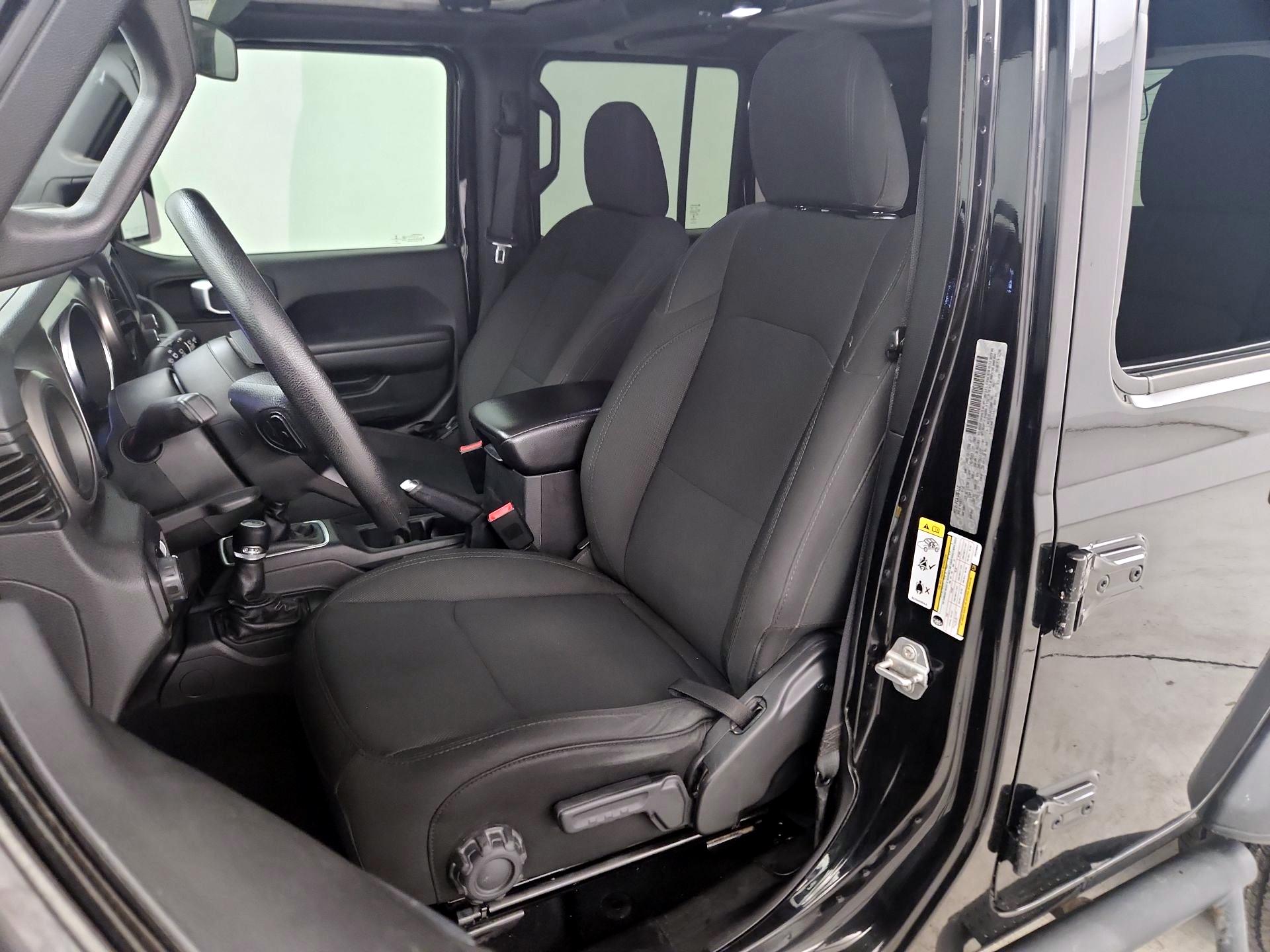 Thumbnail: 2018 Jeep Wrangler - 11